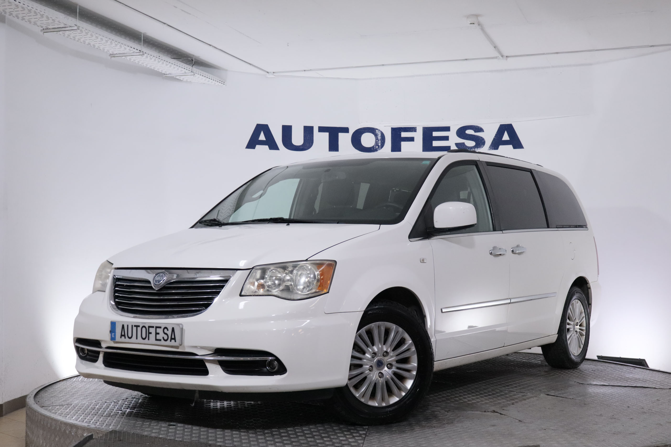 Lancia Voyager 2.8 CRD GOLD AUTO 163CV 7 PLAZAS 5P # CUERO,PARTKTORNIC foto 1