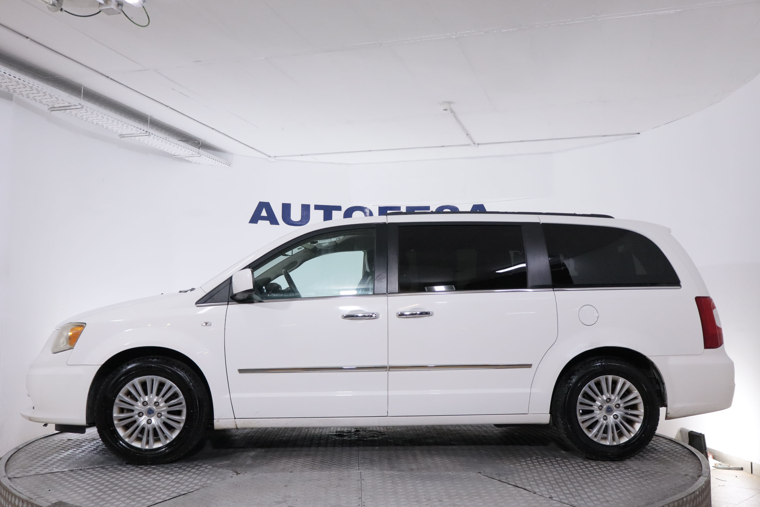 Lancia Voyager 2.8 CRD GOLD AUTO 163CV 7 PLAZAS 5P # CUERO,PARTKTORNIC foto 5