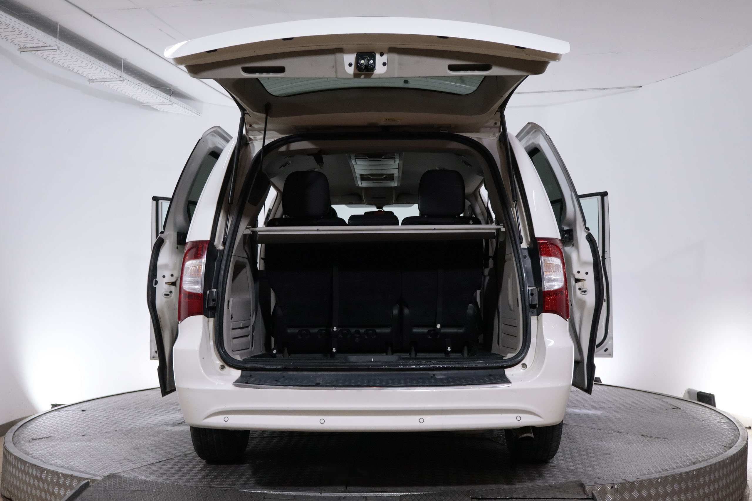 Lancia Voyager 2.8 CRD GOLD AUTO 163CV 7 PLAZAS 5P # CUERO,PARTKTORNIC foto 11