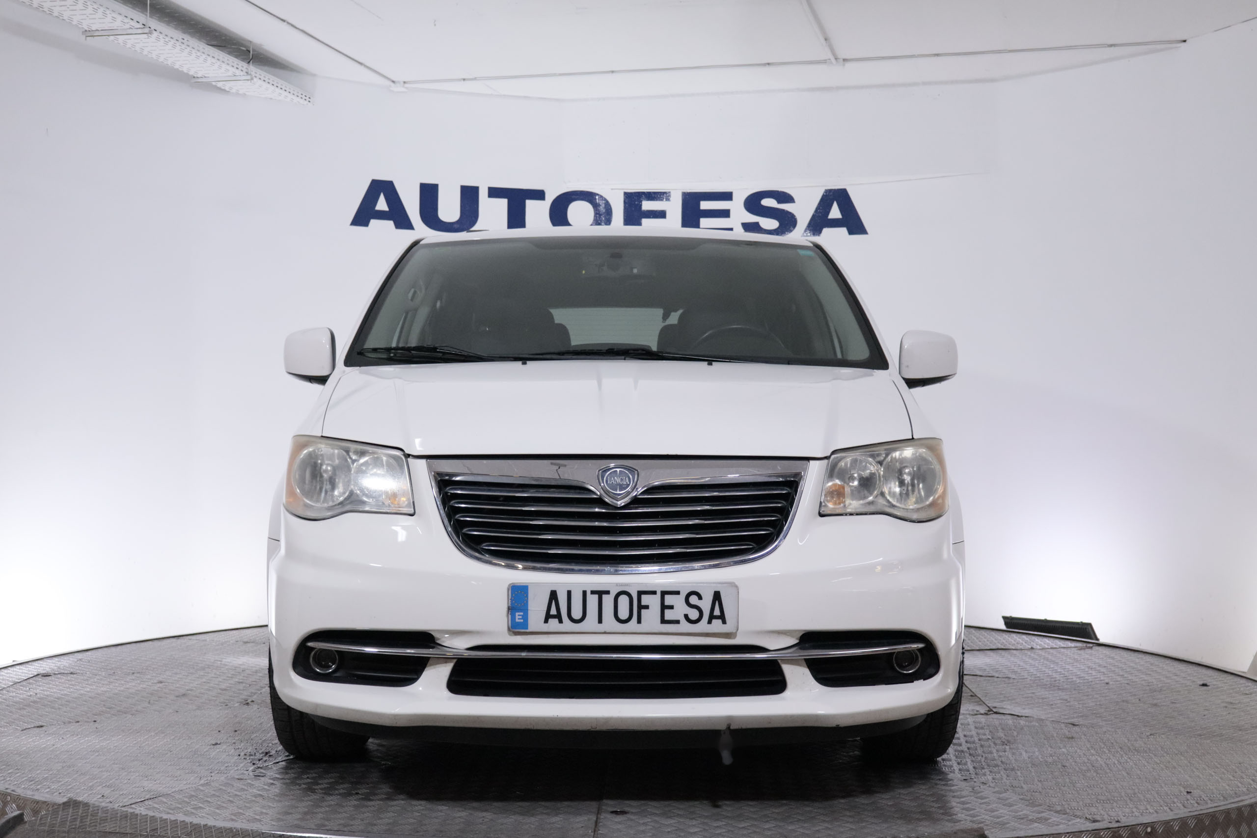 Lancia Voyager 2.8 CRD GOLD AUTO 163CV 7 PLAZAS 5P # CUERO,PARTKTORNIC foto 2