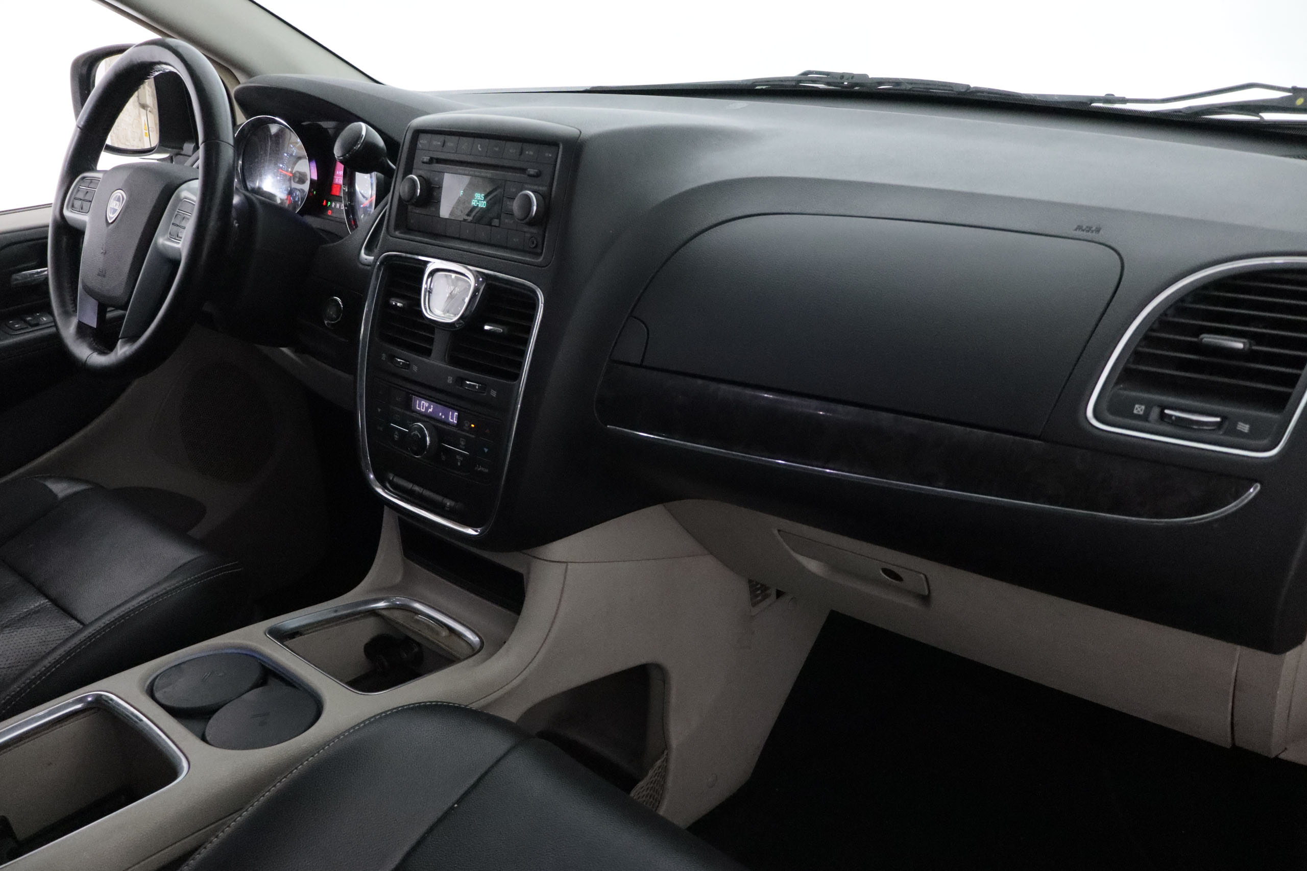 Lancia Voyager 2.8 CRD GOLD AUTO 163CV 7 PLAZAS 5P # CUERO,PARTKTORNIC foto 15