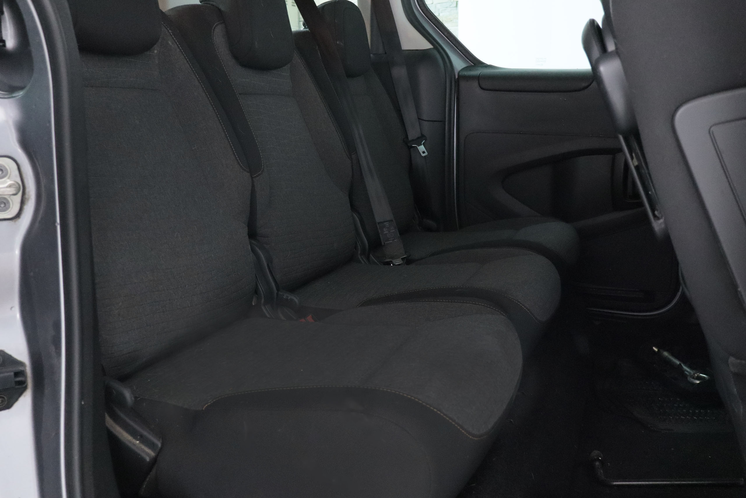 Citroen BERLINGO MULTISPACE 1.2 110CV XTR PLUS 5P # PARKTRONIC,CAMARA TRASERA MULTISPACE 1.2 110CV XTR PLUS 5P # PARKTRONIC,CAMARA TRASERA foto 23