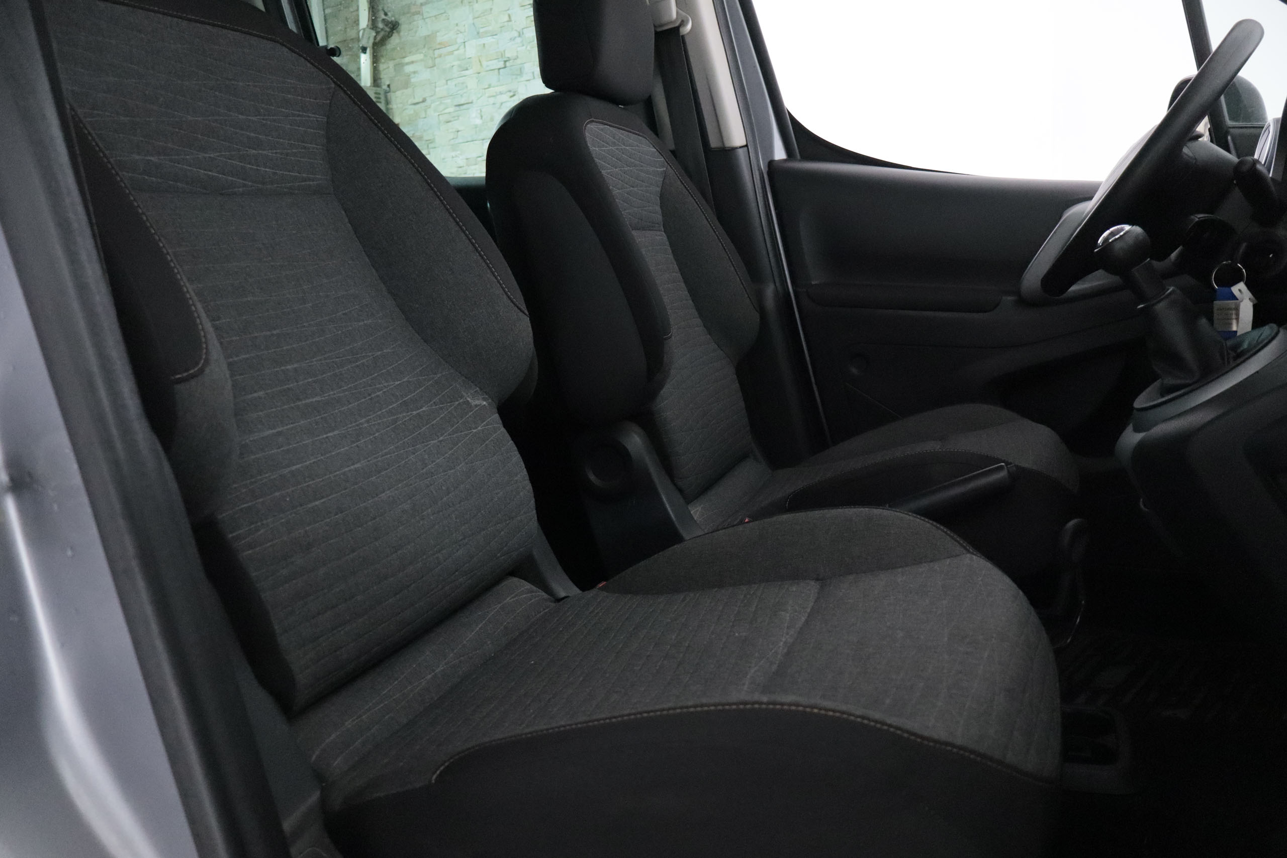 Citroen BERLINGO MULTISPACE 1.2 110CV XTR PLUS 5P # PARKTRONIC,CAMARA TRASERA MULTISPACE 1.2 110CV XTR PLUS 5P # PARKTRONIC,CAMARA TRASERA foto 22