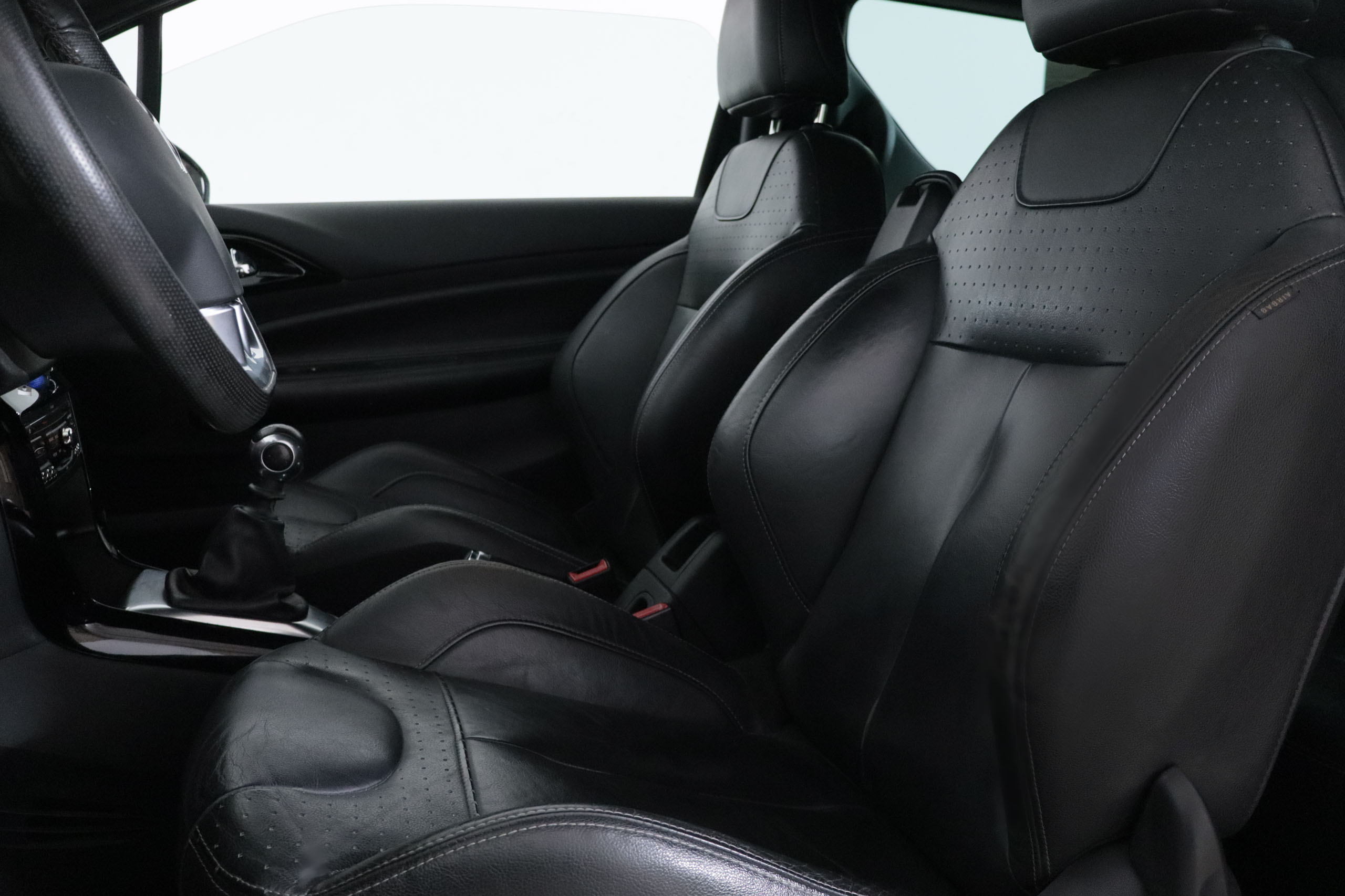 Citroen Ds3 1.6 THP 150CV SPORT CHIC 3P # NAVY,CUERO foto 22