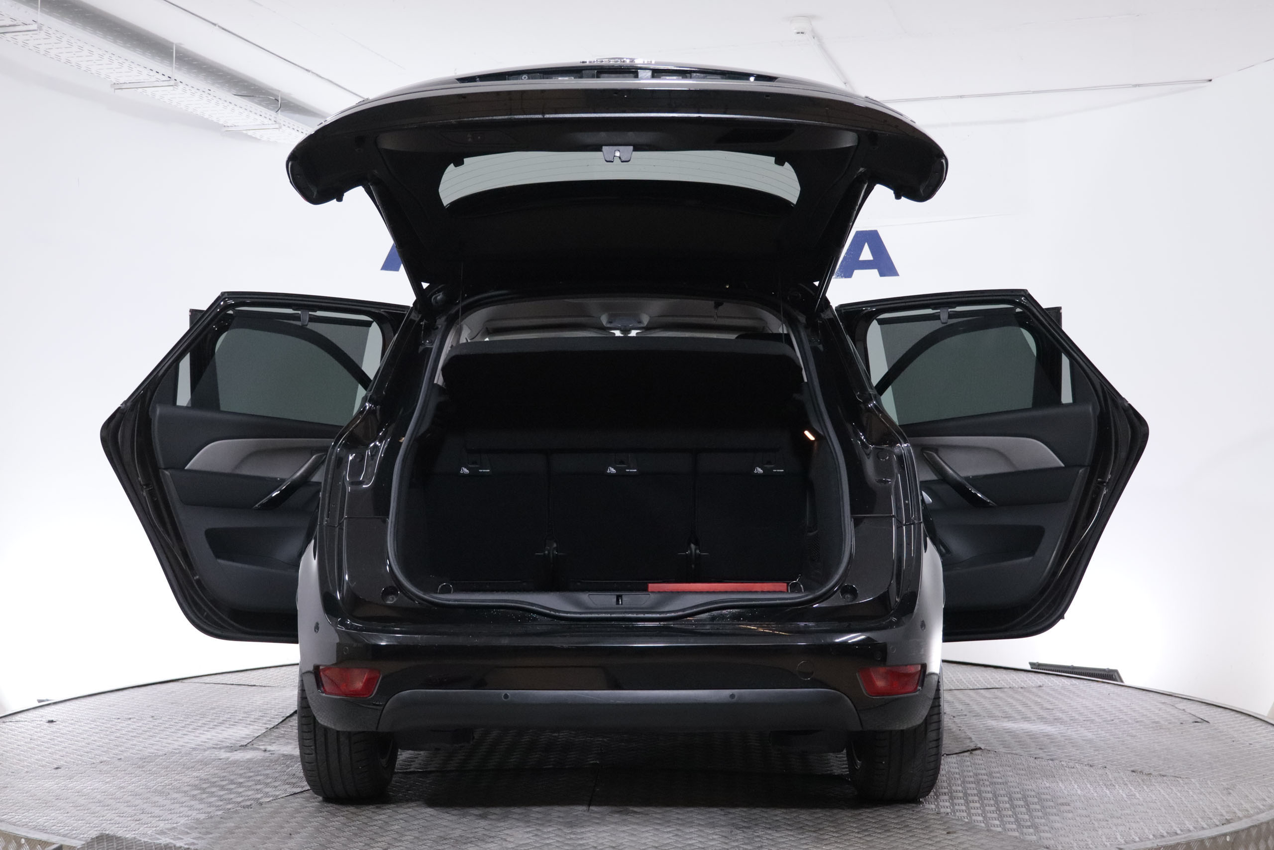 Citroen C4 Picasso 1.2 PURETECH SHINE 130CV 5P # NAVY,CAMARA 360,PARKTRONIC foto 11