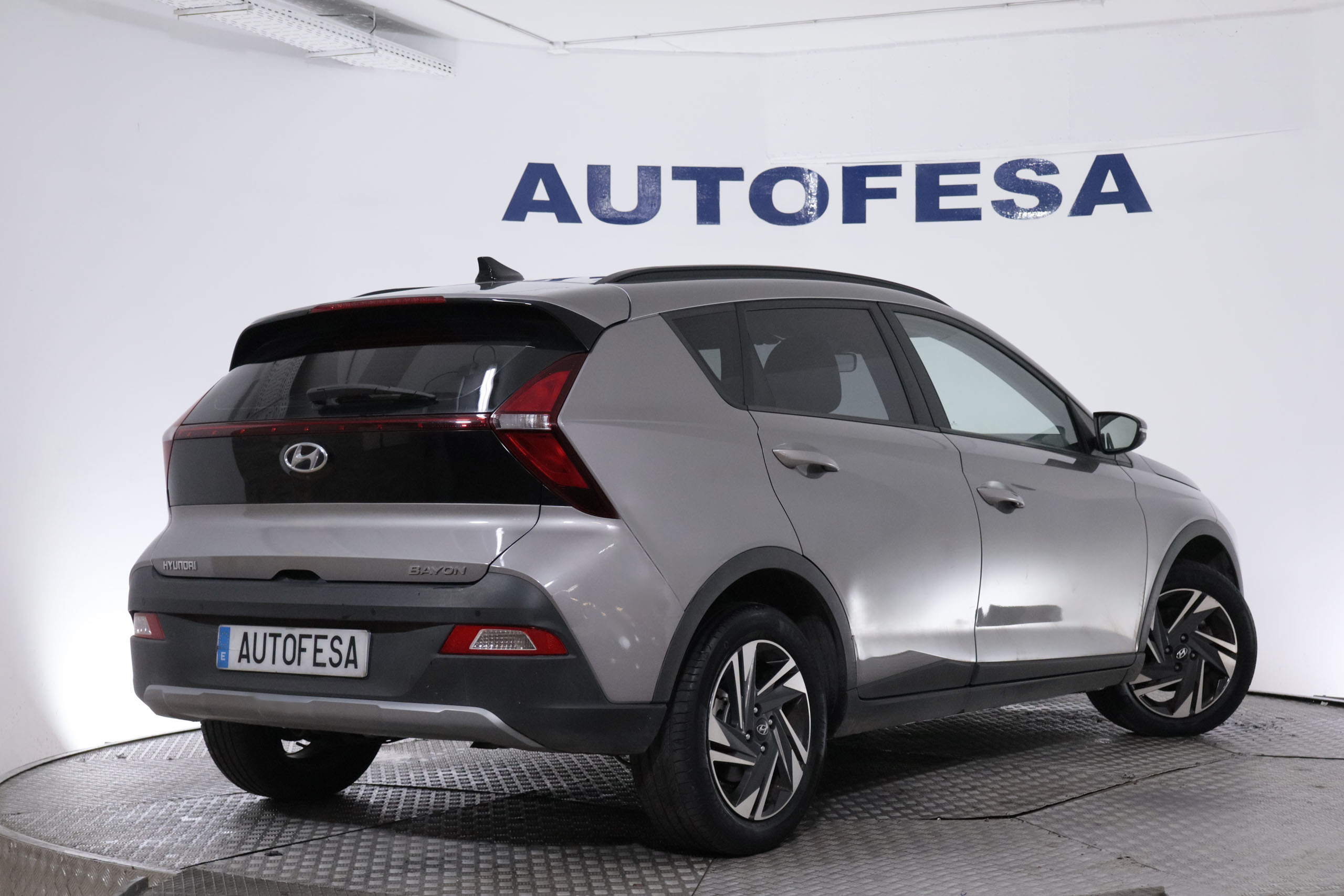 Hyundai BAYON 1.0 TGDI 100CV MAXX 5P # PARKTRONIC,CAMARA TRASERA foto 9