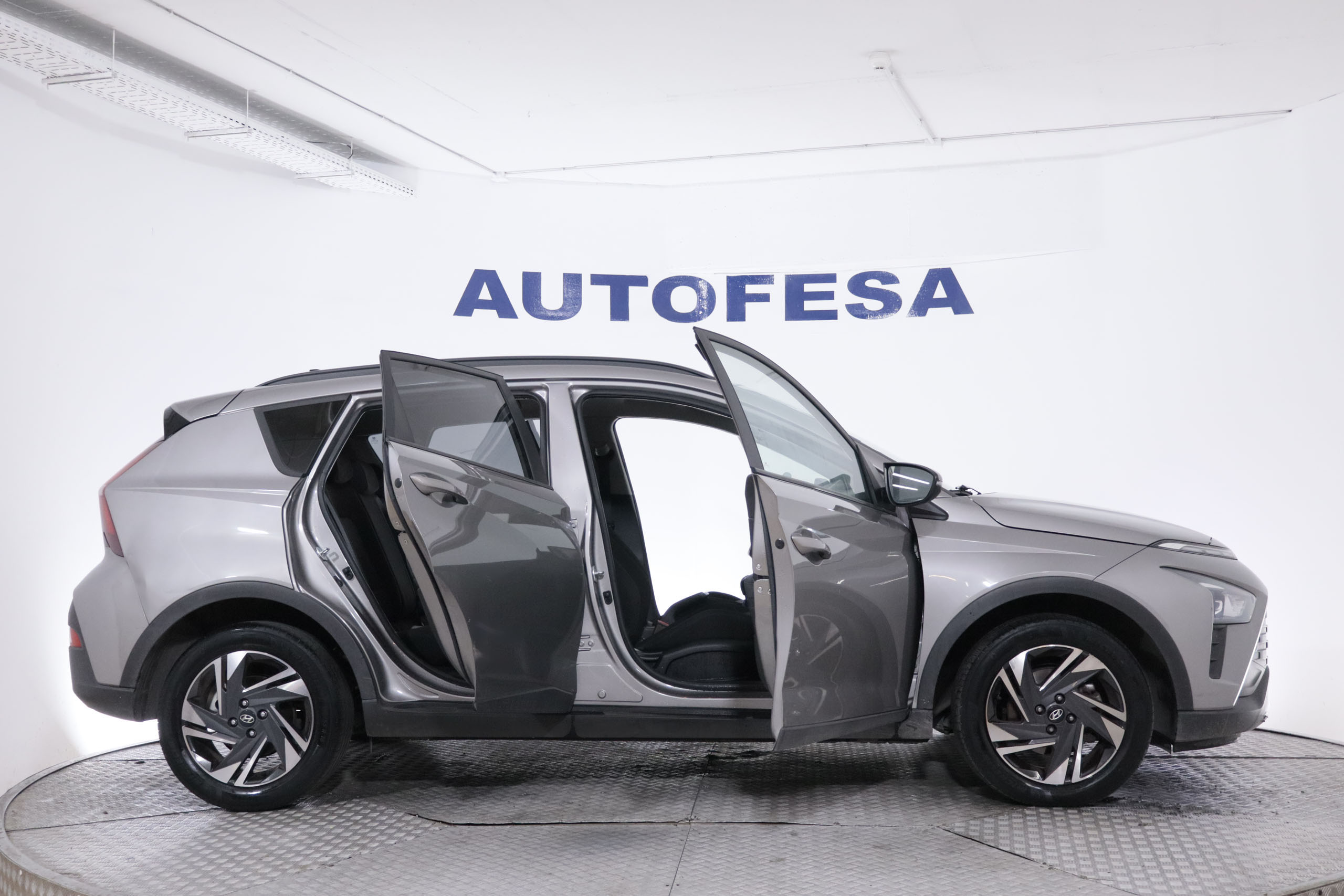 Hyundai BAYON 1.0 TGDI 100CV MAXX 5P # PARKTRONIC,CAMARA TRASERA foto 13