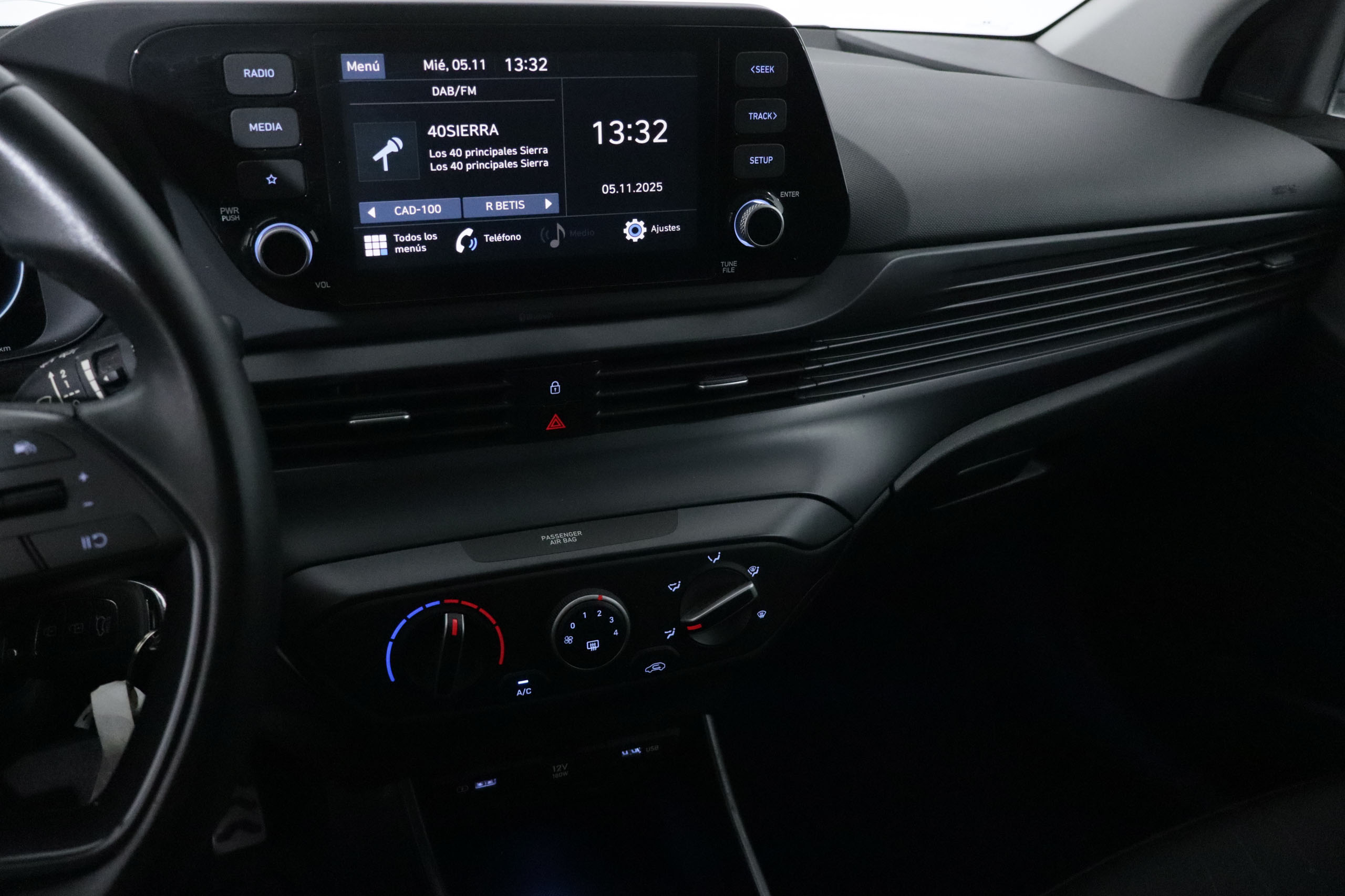 Hyundai BAYON 1.0 TGDI 100CV MAXX 5P # PARKTRONIC,CAMARA TRASERA foto 17