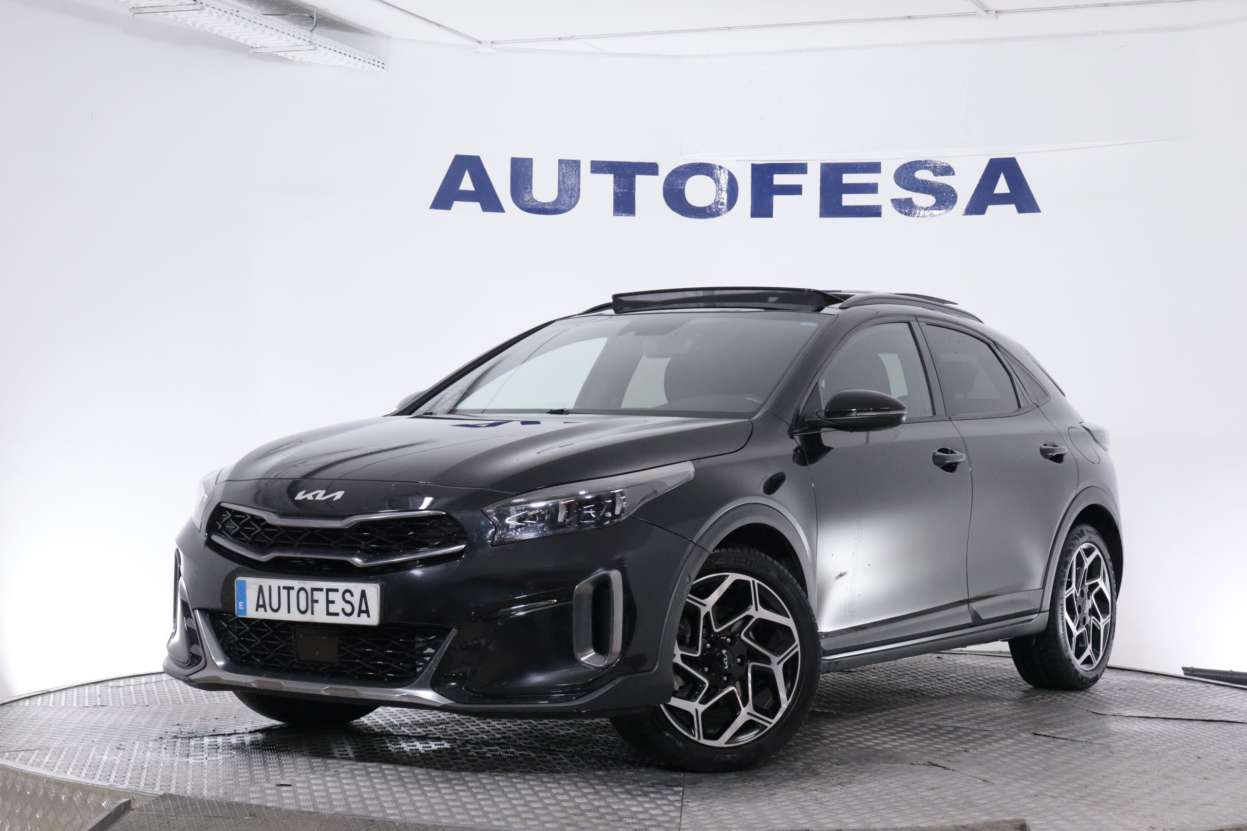 Kia XCEED 1.5 MHEV GT-LINE AUTO 160CV 5P # IVA DEDUCIBLE,TECHO ELE,NAVY,CAMARA TRASERA,AGARANTIA FAB 11/2029 foto 1
