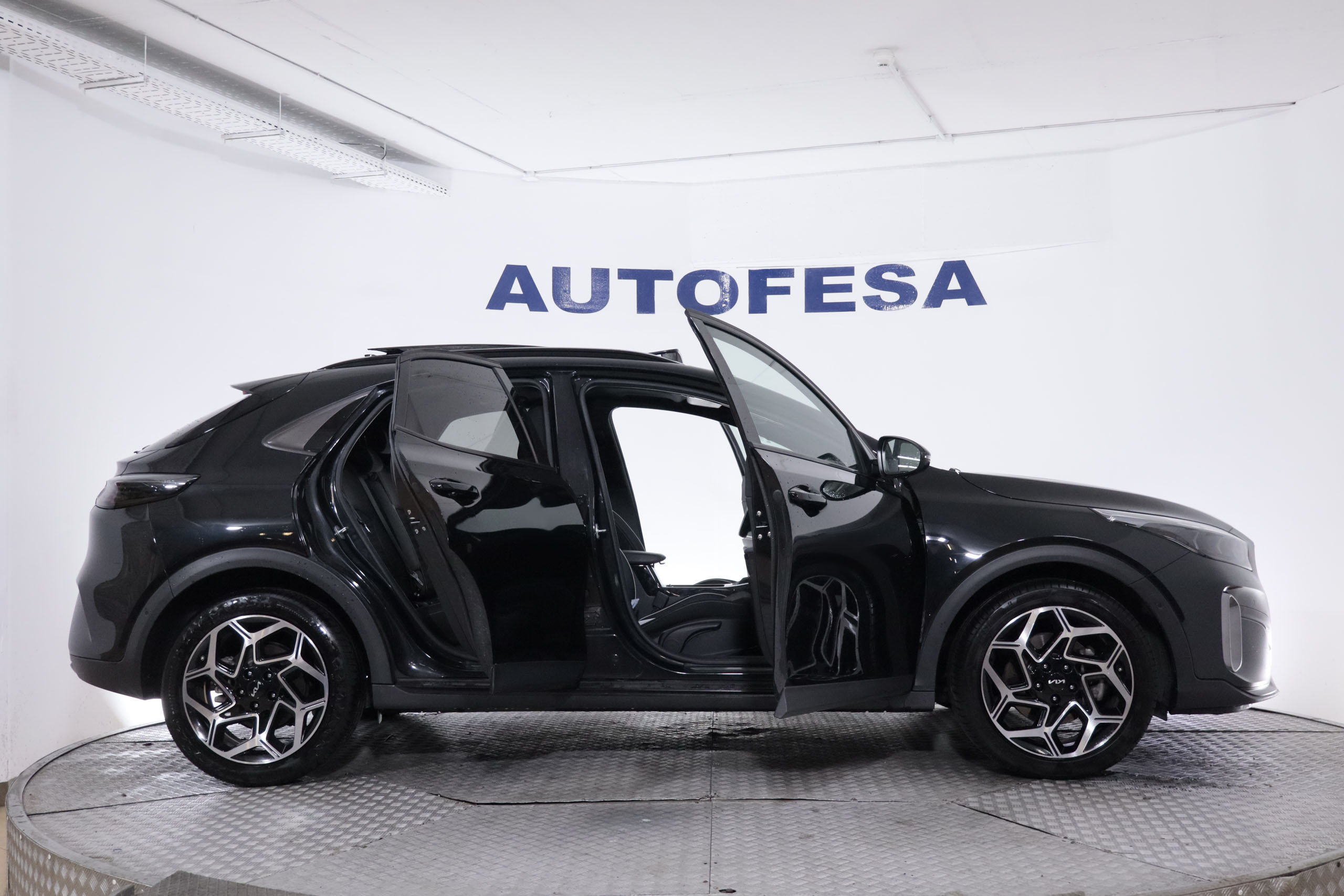 Kia XCEED 1.5 MHEV GT-LINE AUTO 160CV 5P # IVA DEDUCIBLE,TECHO ELE,NAVY,CAMARA TRASERA,AGARANTIA FAB 11/2029 foto 13