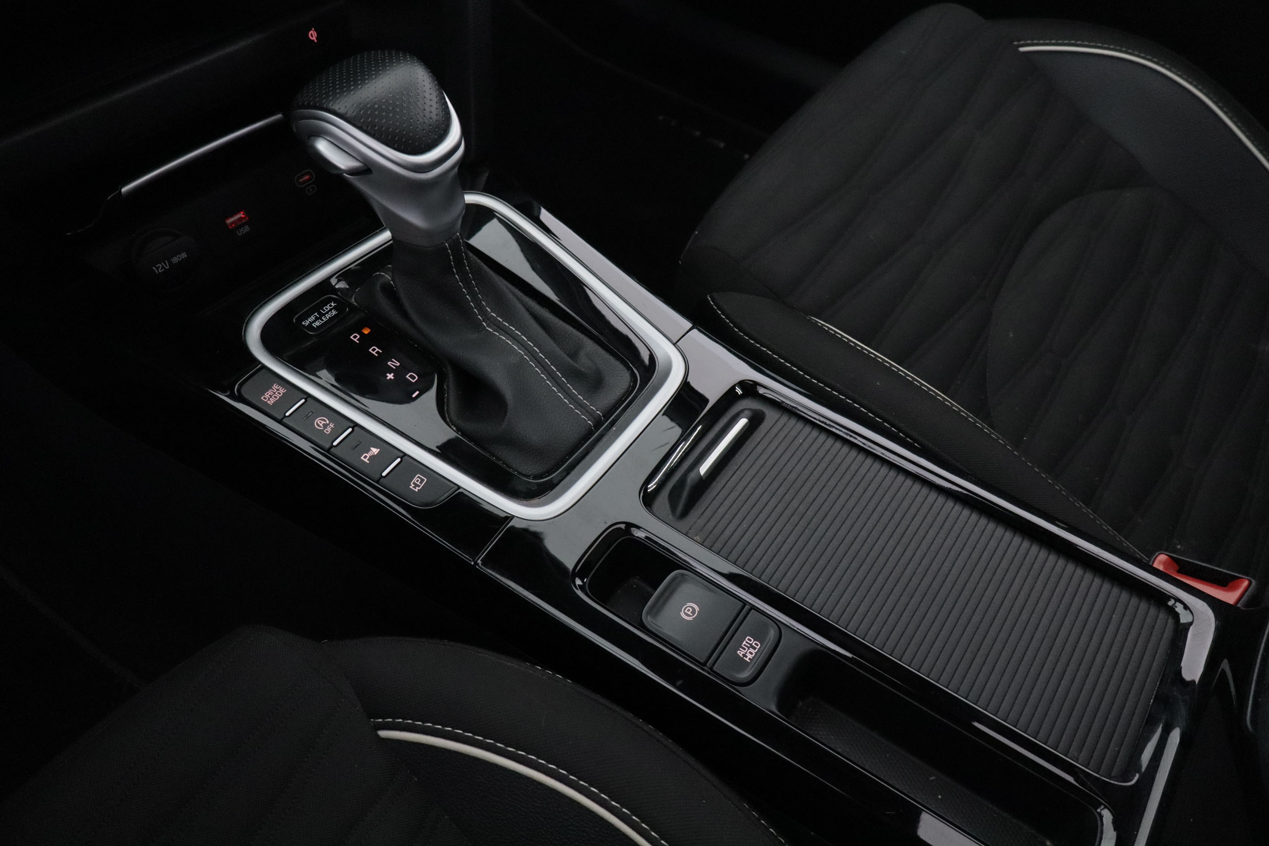 Kia XCEED 1.5 MHEV GT-LINE AUTO 160CV 5P # IVA DEDUCIBLE,TECHO ELE,NAVY,CAMARA TRASERA,AGARANTIA FAB 11/2029 foto 23