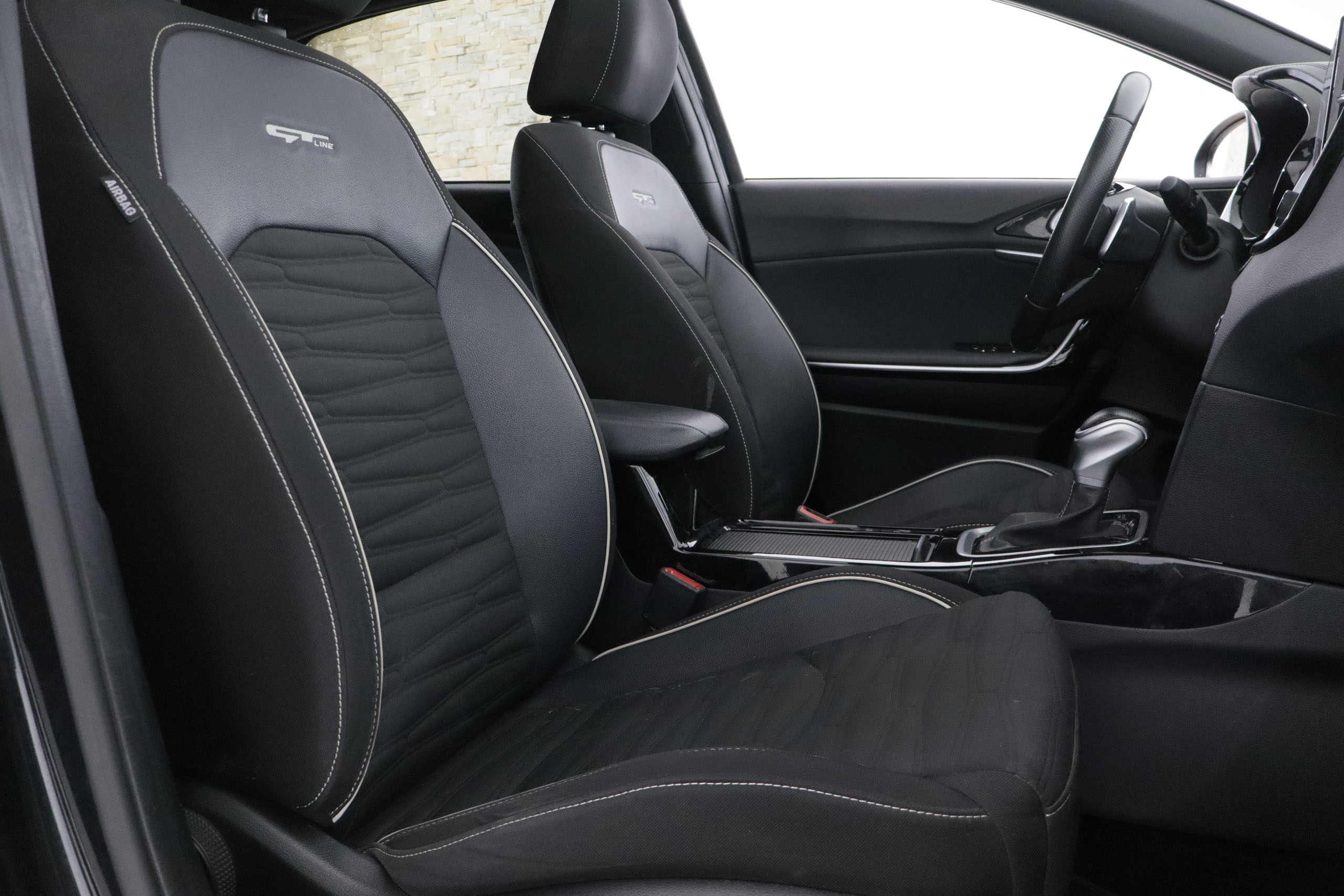 Kia XCEED 1.5 MHEV GT-LINE AUTO 160CV 5P # IVA DEDUCIBLE,TECHO ELE,NAVY,CAMARA TRASERA,AGARANTIA FAB 11/2029 foto 25