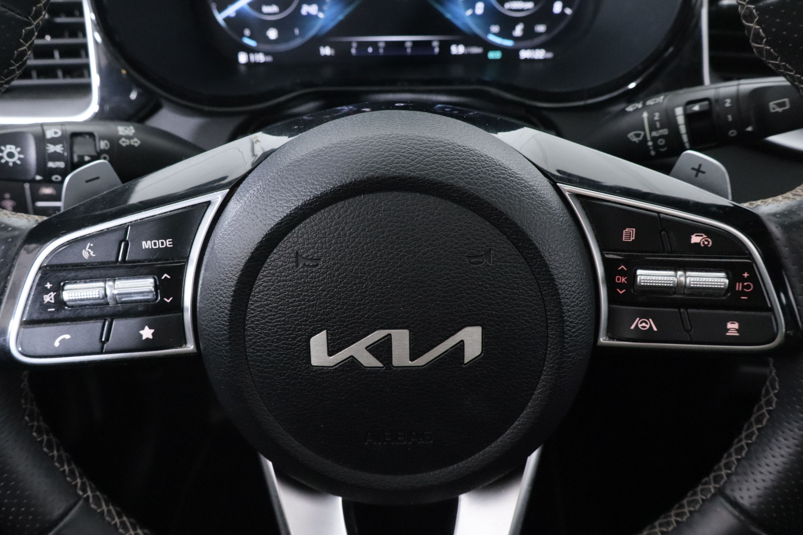 Kia XCEED 1.5 MHEV GT-LINE AUTO 160CV 5P # IVA DEDUCIBLE,TECHO ELE,NAVY,CAMARA TRASERA,AGARANTIA FAB 11/2029 foto 18