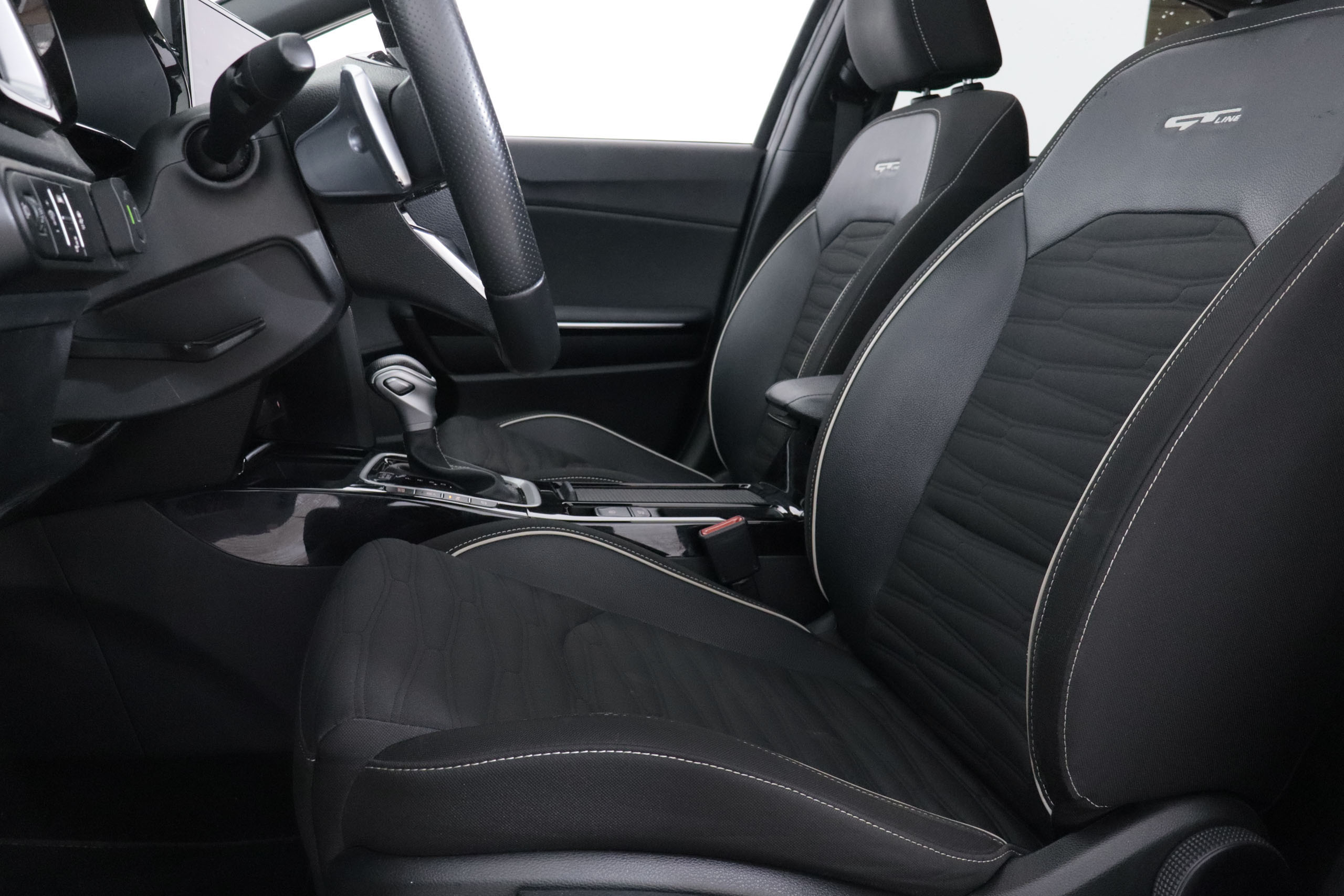 Kia XCEED 1.5 MHEV GT-LINE AUTO 160CV 5P # IVA DEDUCIBLE,TECHO ELE,NAVY,CAMARA TRASERA,AGARANTIA FAB 11/2029 foto 24