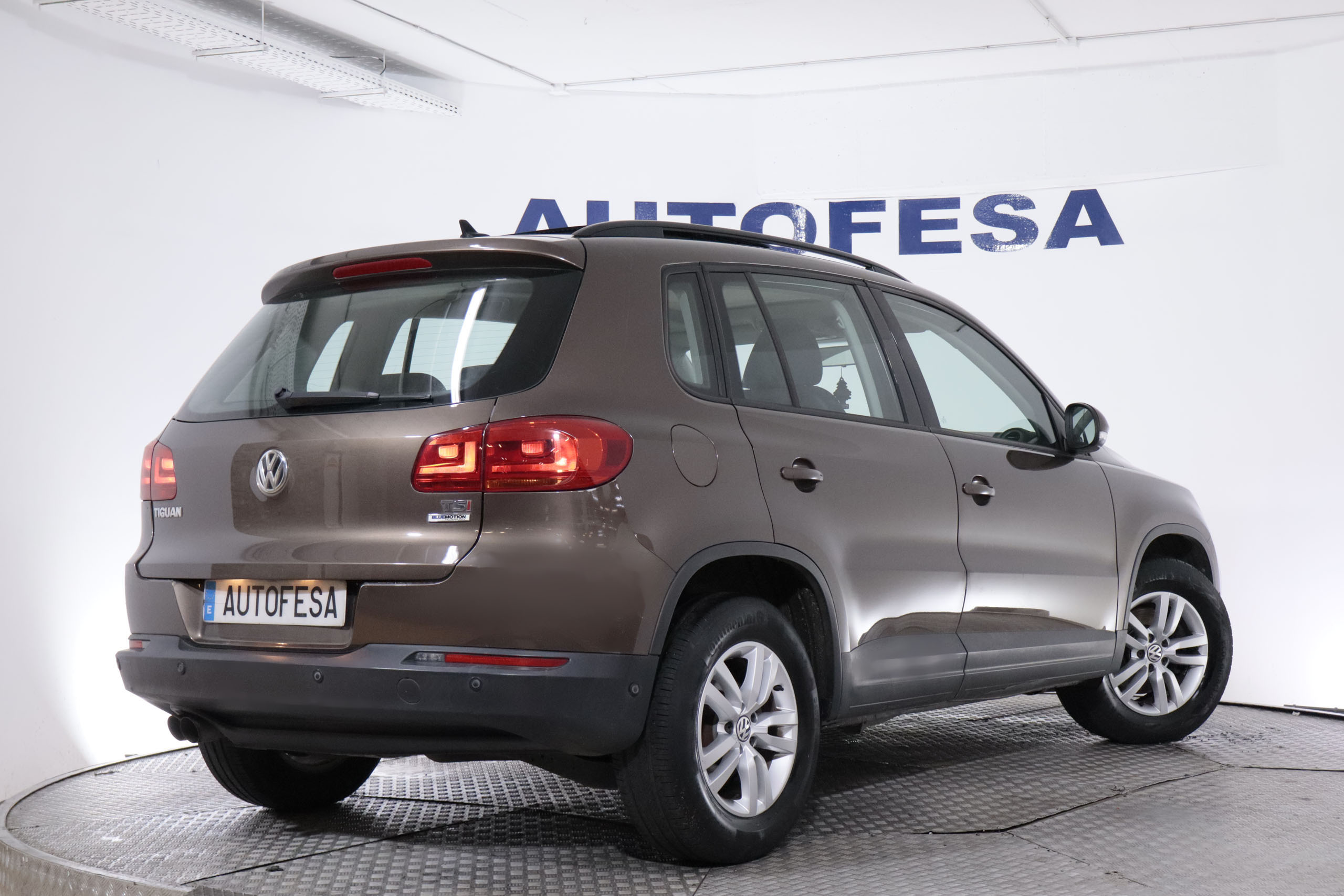 Volkswagen TIGUAN 1.4 TSI ADVANCE 122CV 5P # TECHO PANORAMICO ELE,NAVY,PARKTRONIC 1.4 TSI ADVANCE 122CV 5P # TECHO PANORAMICO ELE,NAVY,PARKTRONIC foto 9