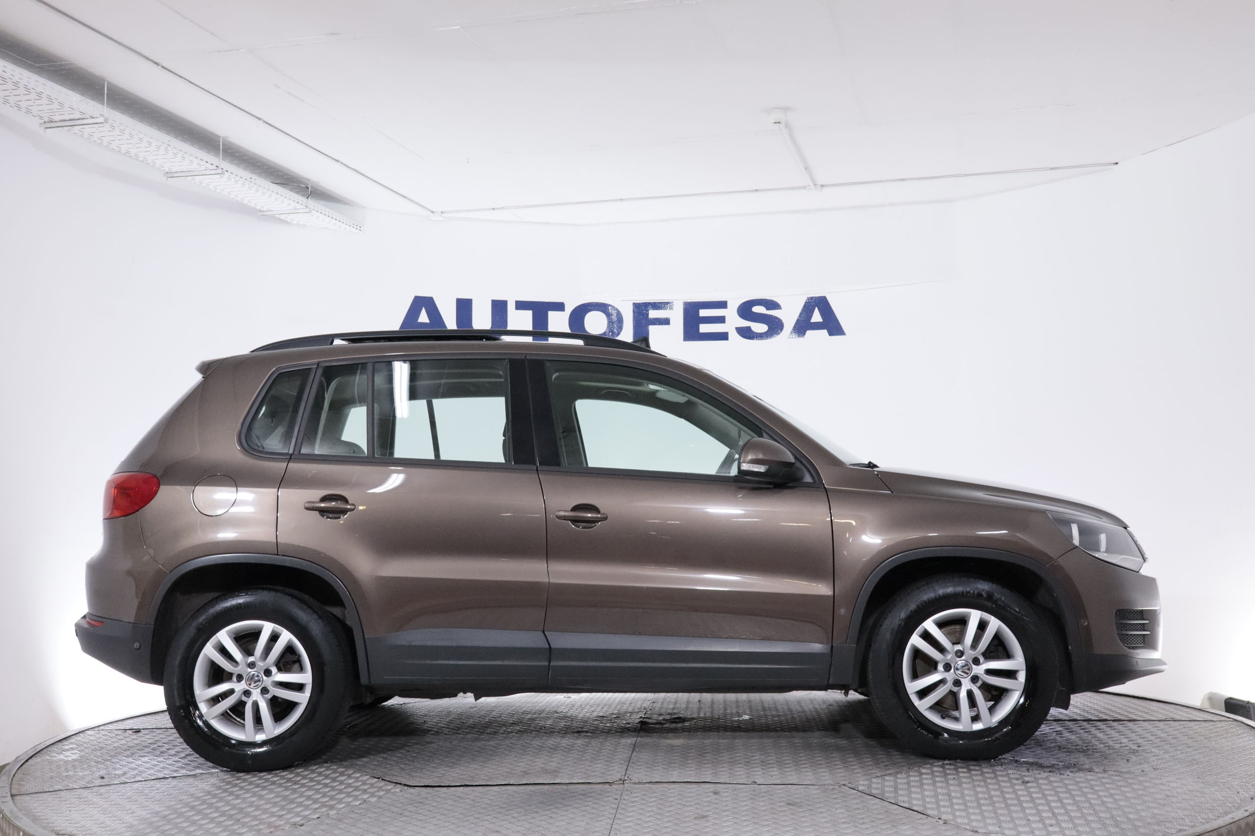 Volkswagen TIGUAN 1.4 TSI ADVANCE 122CV 5P # TECHO PANORAMICO ELE,NAVY,PARKTRONIC 1.4 TSI ADVANCE 122CV 5P # TECHO PANORAMICO ELE,NAVY,PARKTRONIC foto 10