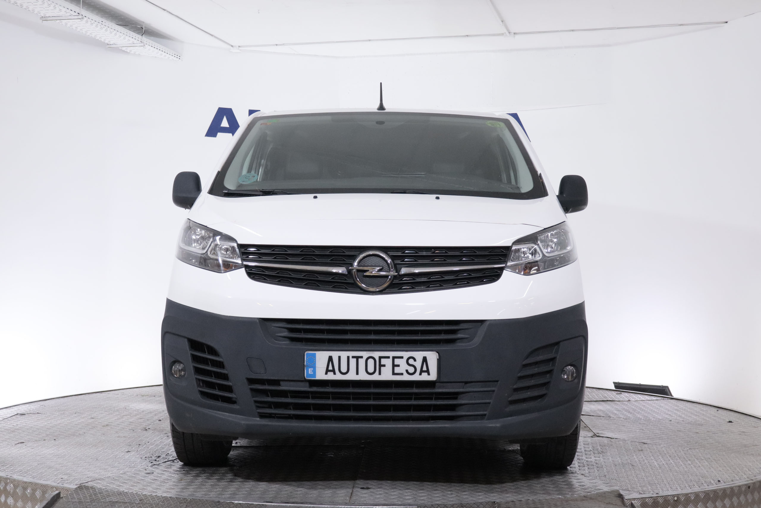 Opel Vivaro VIVARO FURGO CARGA 2.0 DIESEL L2 120CV 3P # IVA DEDUCIBLE,PARKTRONIC foto 2