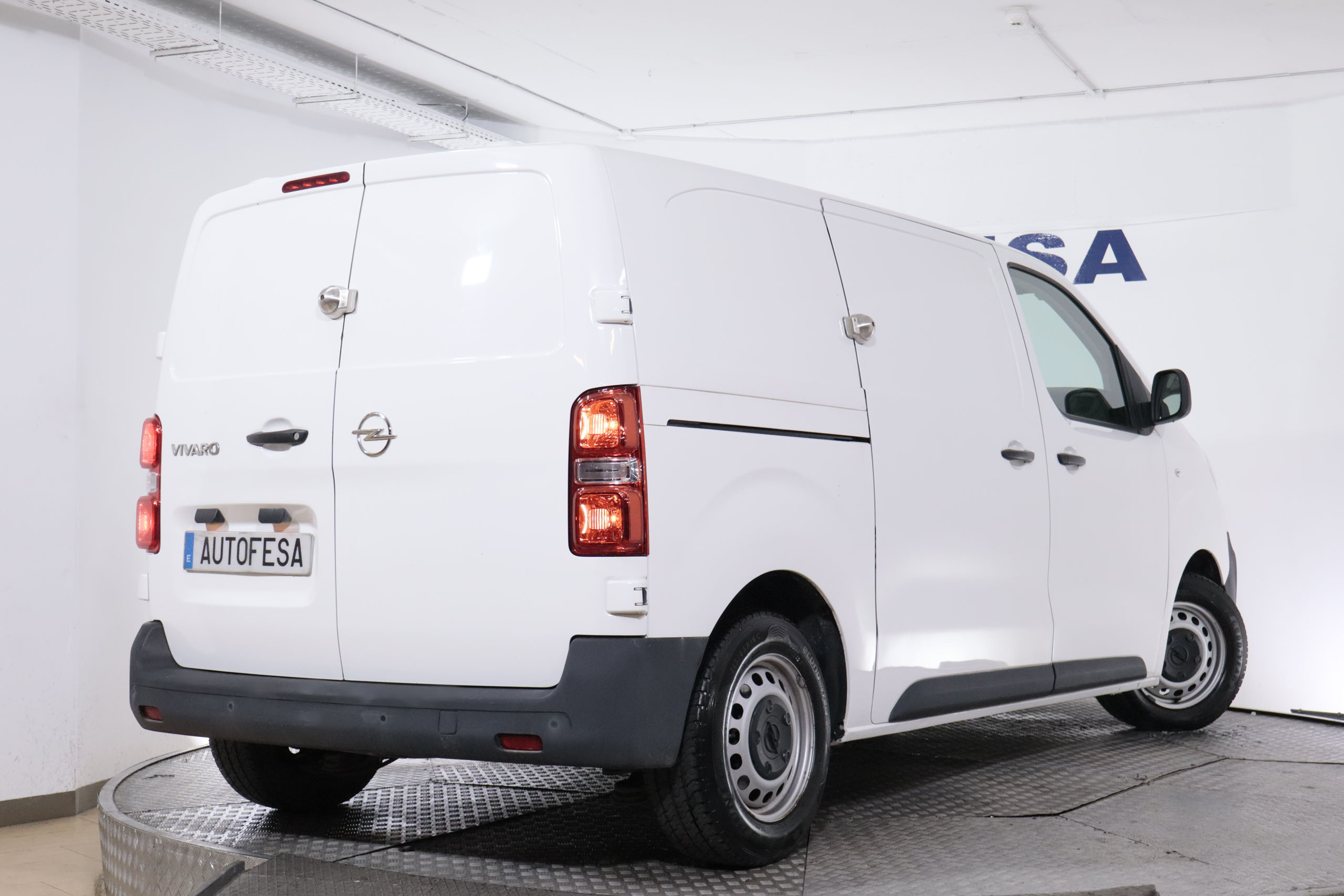 Opel Vivaro VIVARO FURGO CARGA 2.0 DIESEL L2 120CV 3P # IVA DEDUCIBLE,PARKTRONIC foto 9