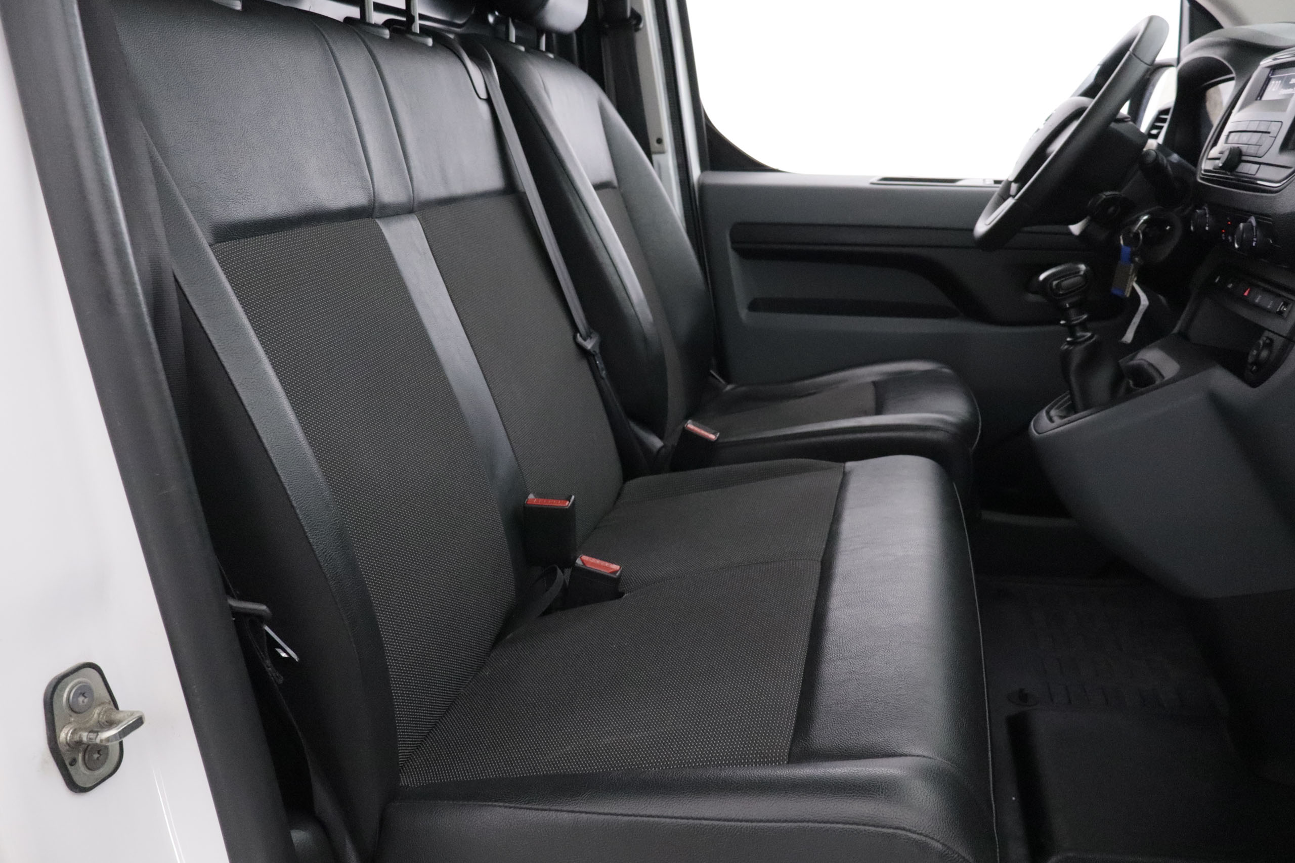 Opel Vivaro VIVARO FURGO CARGA 2.0 DIESEL L2 120CV 3P # IVA DEDUCIBLE,PARKTRONIC foto 21