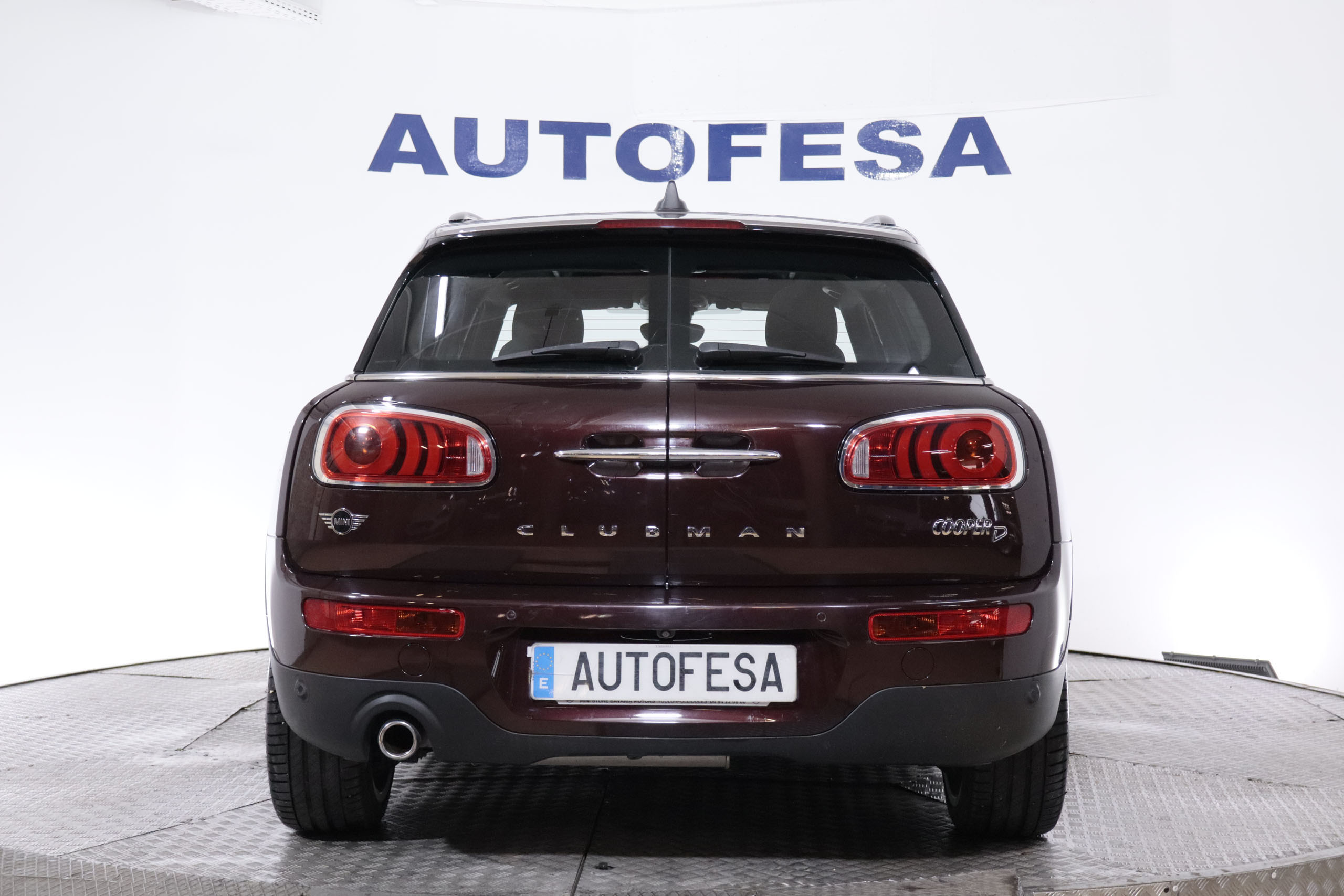 Mini Cooper D Clubman COOPER D 2.0 D 150CV 5P # IVA DEDUCIBLE,TECHO PANORAMICO ELED,NAVY,PARKTRONIC foto 2