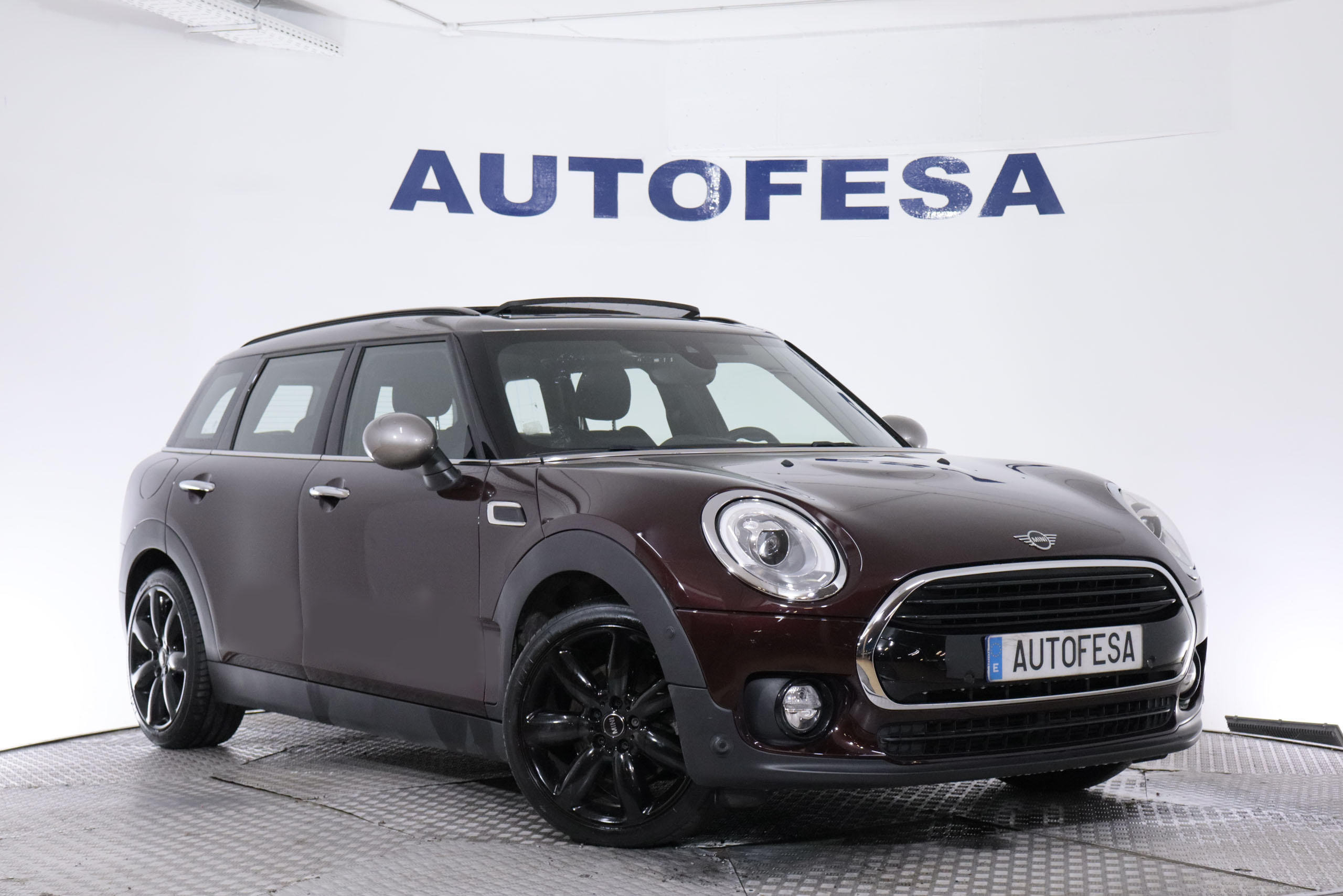 Mini Cooper D Clubman COOPER D 2.0 D 150CV 5P # IVA DEDUCIBLE,TECHO PANORAMICO ELED,NAVY,PARKTRONIC foto 9