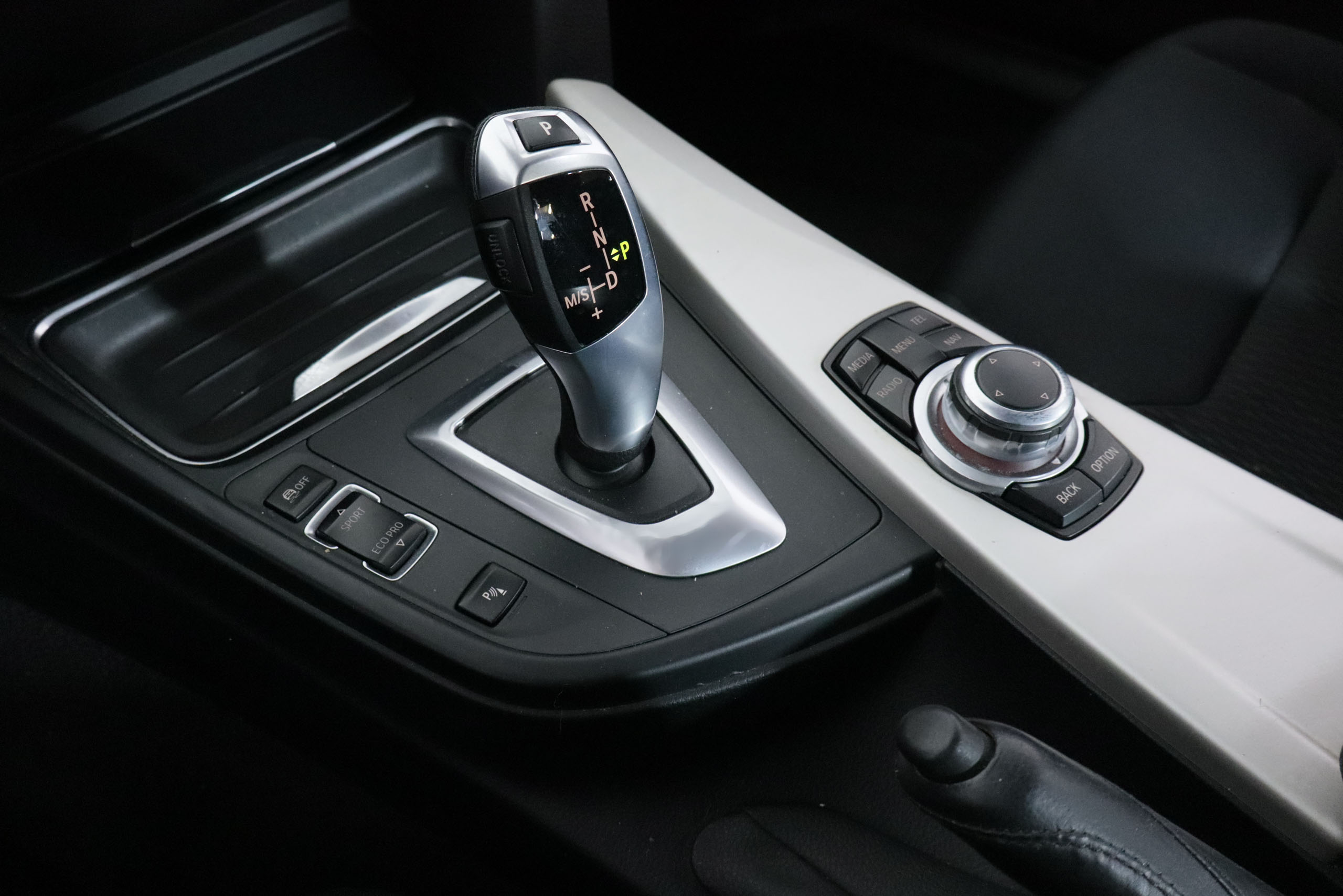 BMW 318 SERIE 3 318 DA 143CV AUTO 4P # NAVY,PARKTRONIC, foto 17