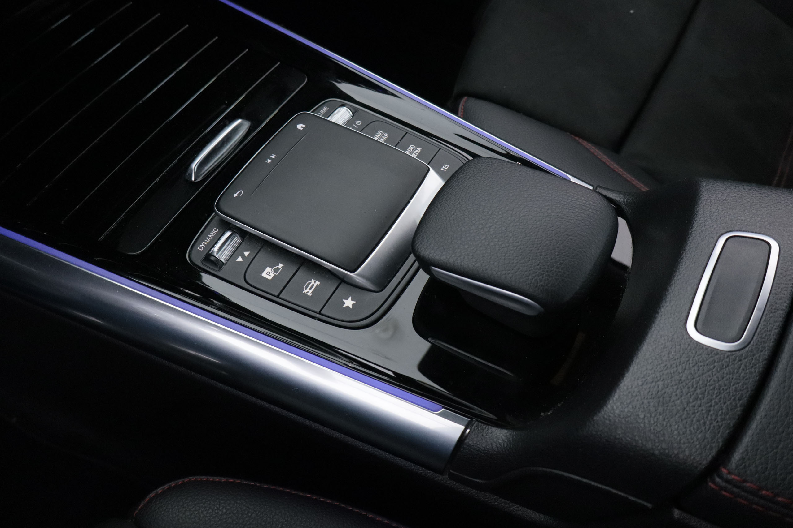 Mercedes-benz B 200 CLASE B 200 d AMG LINE AUTO 150CV 5P # NAVY,FAROS LED,CAMARA TRASERA foto 22