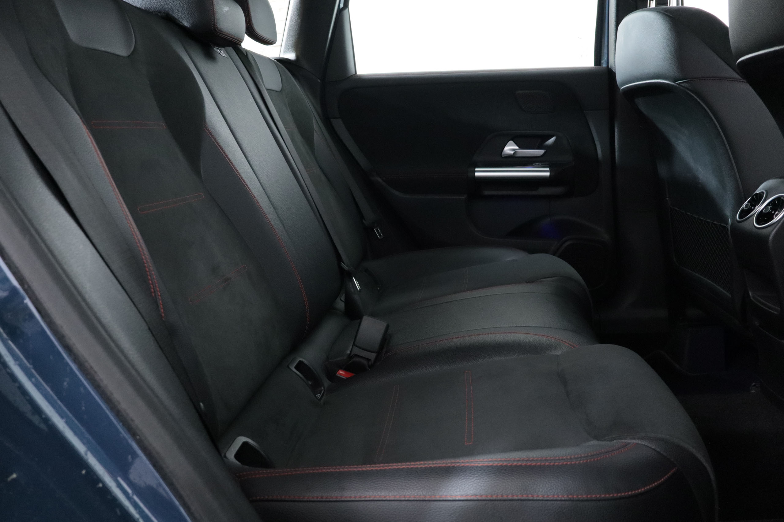 Mercedes-benz B 200 CLASE B 200 d AMG LINE AUTO 150CV 5P # NAVY,FAROS LED,CAMARA TRASERA foto 28