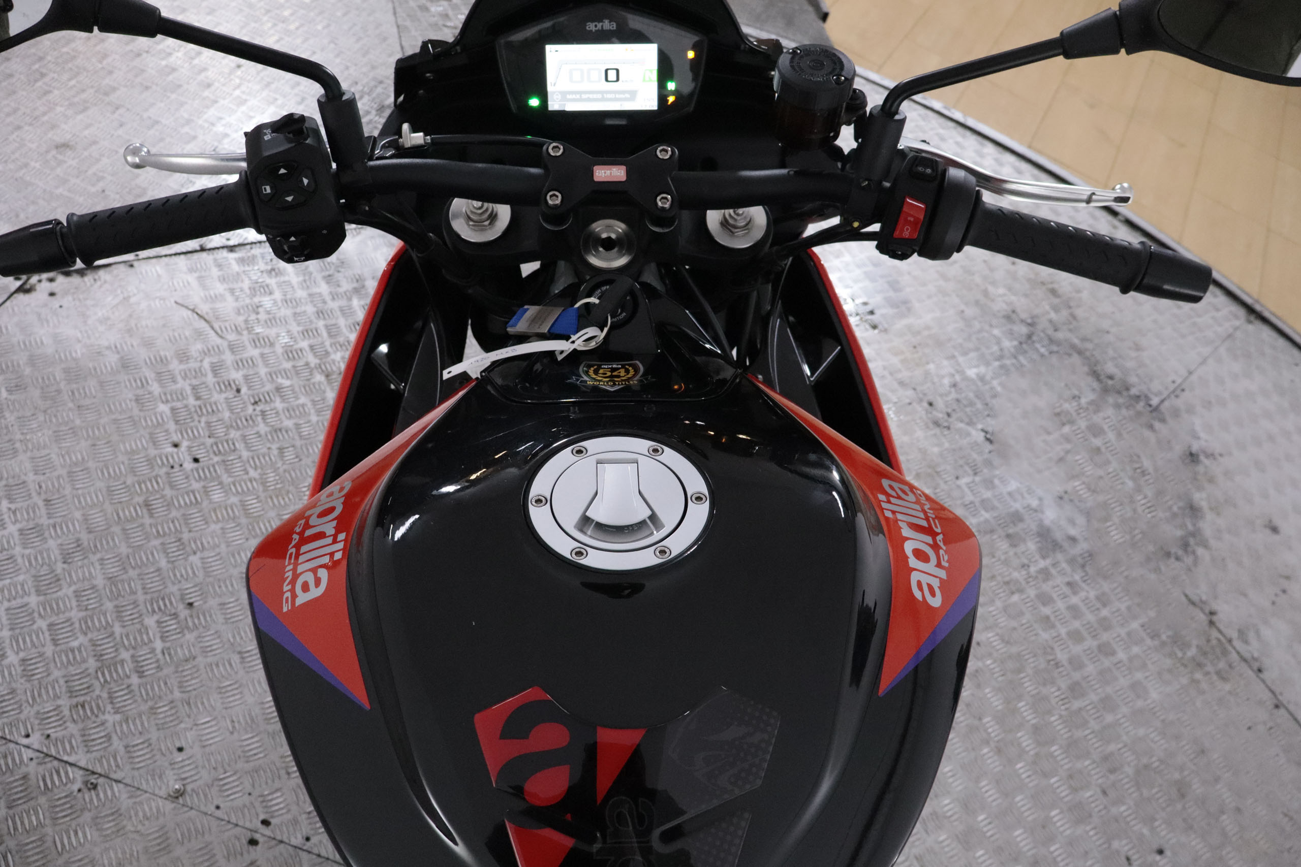 Aprilia Tuono TUONO FACTORY 660 ABS 100CV # GARANTIA FABRICA HASTA 12/2027 foto 14