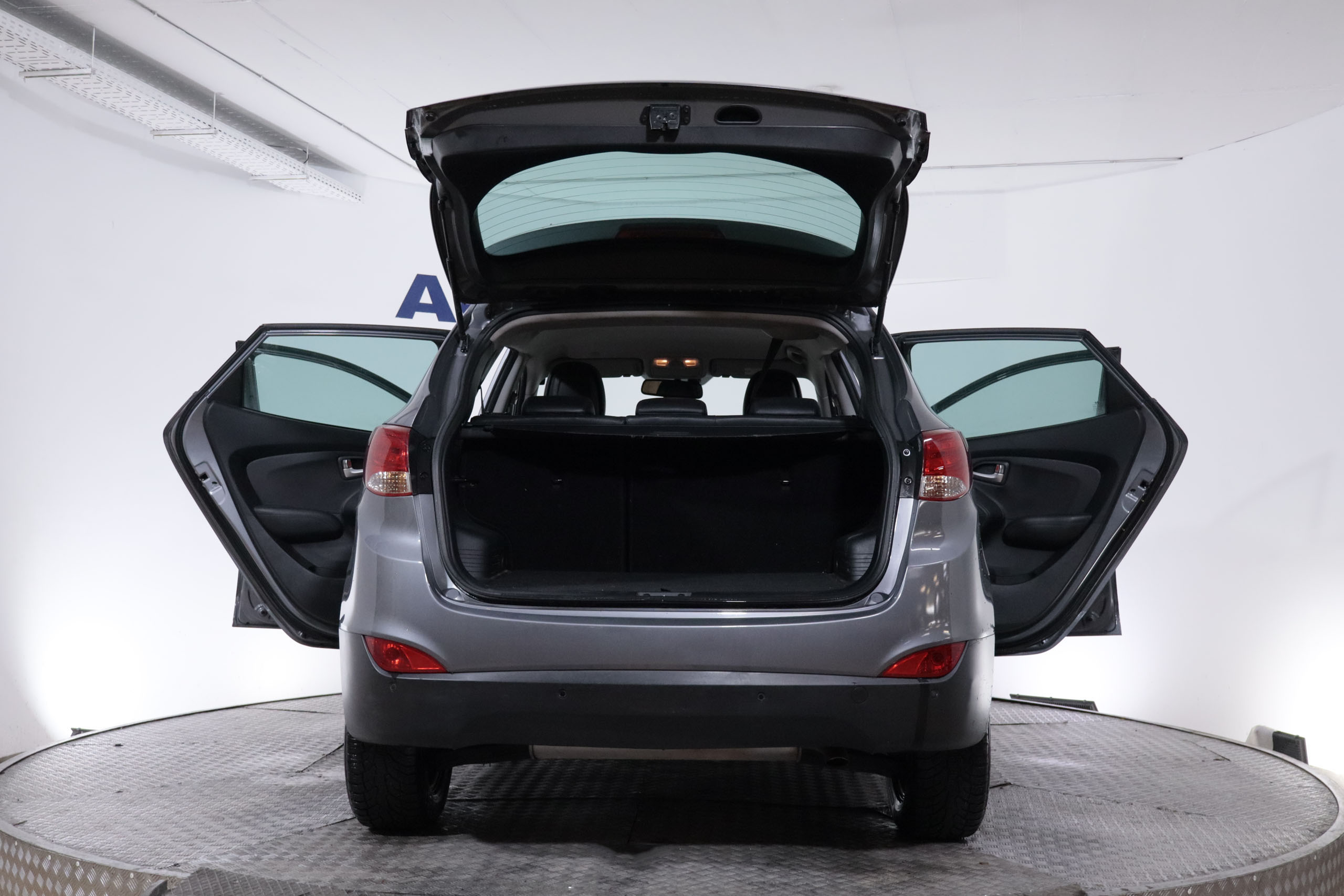 Hyundai Ix35 1.7 CRDI 115CV TECNO 4X2 5P # PARKTRONIC,CAMARA TRASERA foto 11