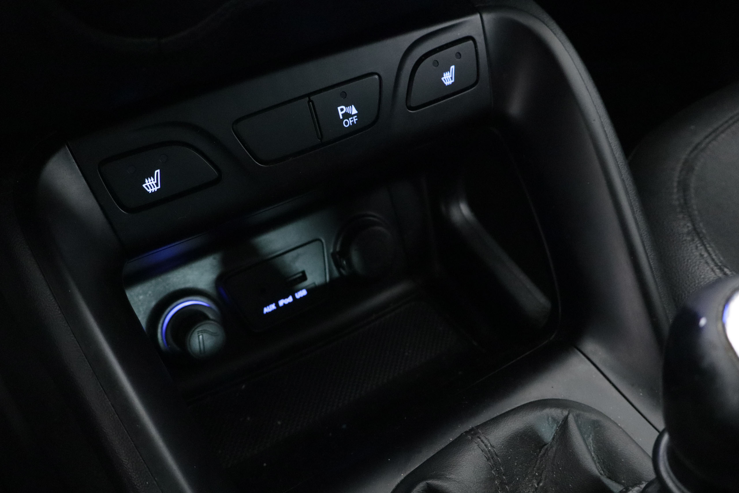 Hyundai Ix35 1.7 CRDI 115CV TECNO 4X2 5P # PARKTRONIC,CAMARA TRASERA foto 19