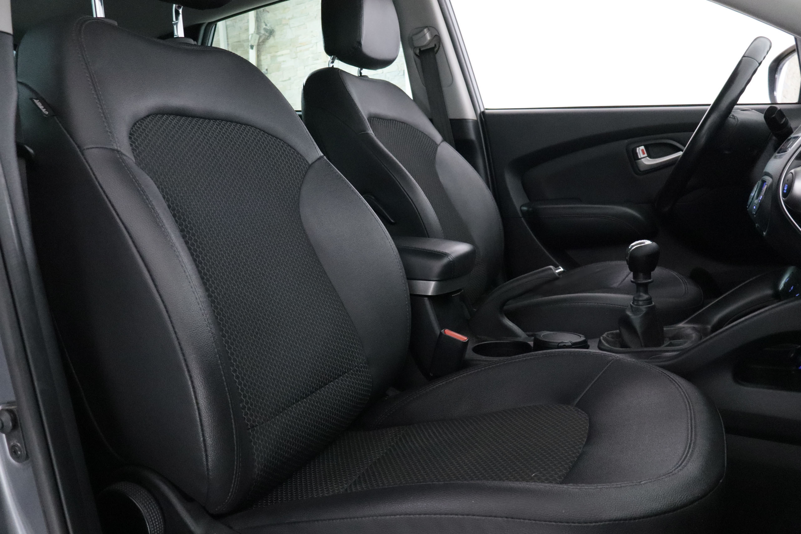 Hyundai Ix35 1.7 CRDI 115CV TECNO 4X2 5P # PARKTRONIC,CAMARA TRASERA foto 24