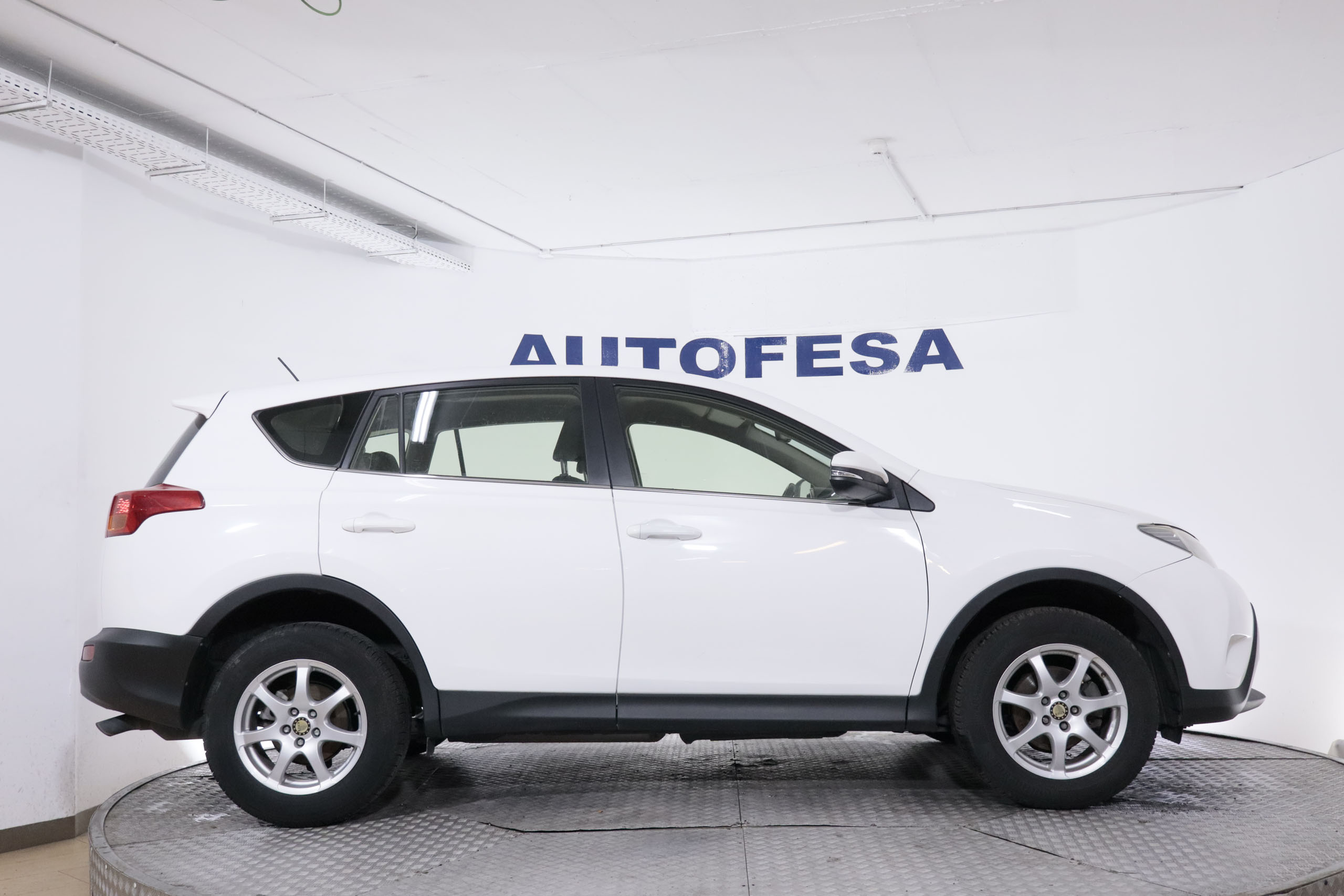Toyota RAV4 2.0 D4D 124CV ACTIVE 4X2 5P 2.0 D4D 124CV ACTIVE 4X2 5P - Foto 10