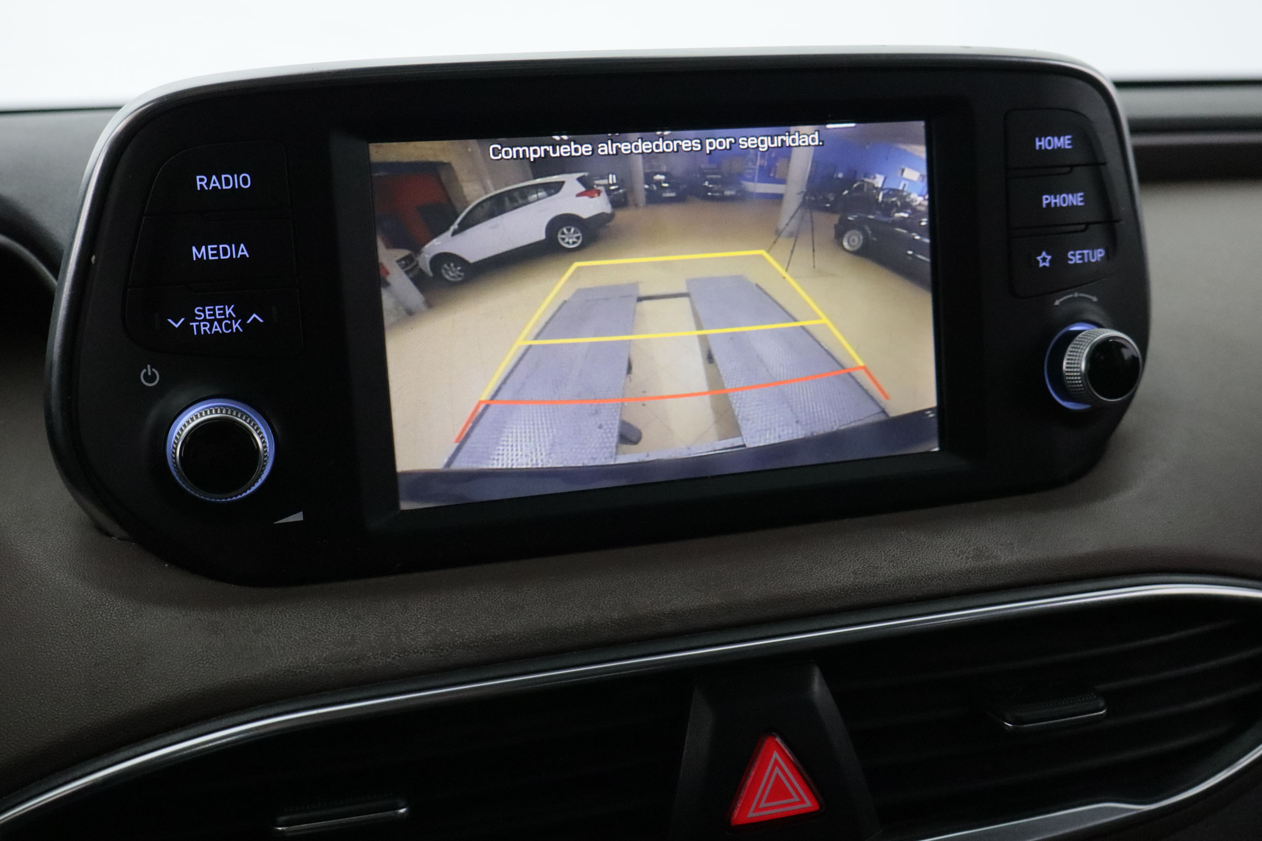 Hyundai Santa Fe 2.2 CRDI 4X2 200CV 7 PLAZAS 5P # IVA DEDUCIBLE,PARKTRONIC,CAMARA TRASERA foto 19