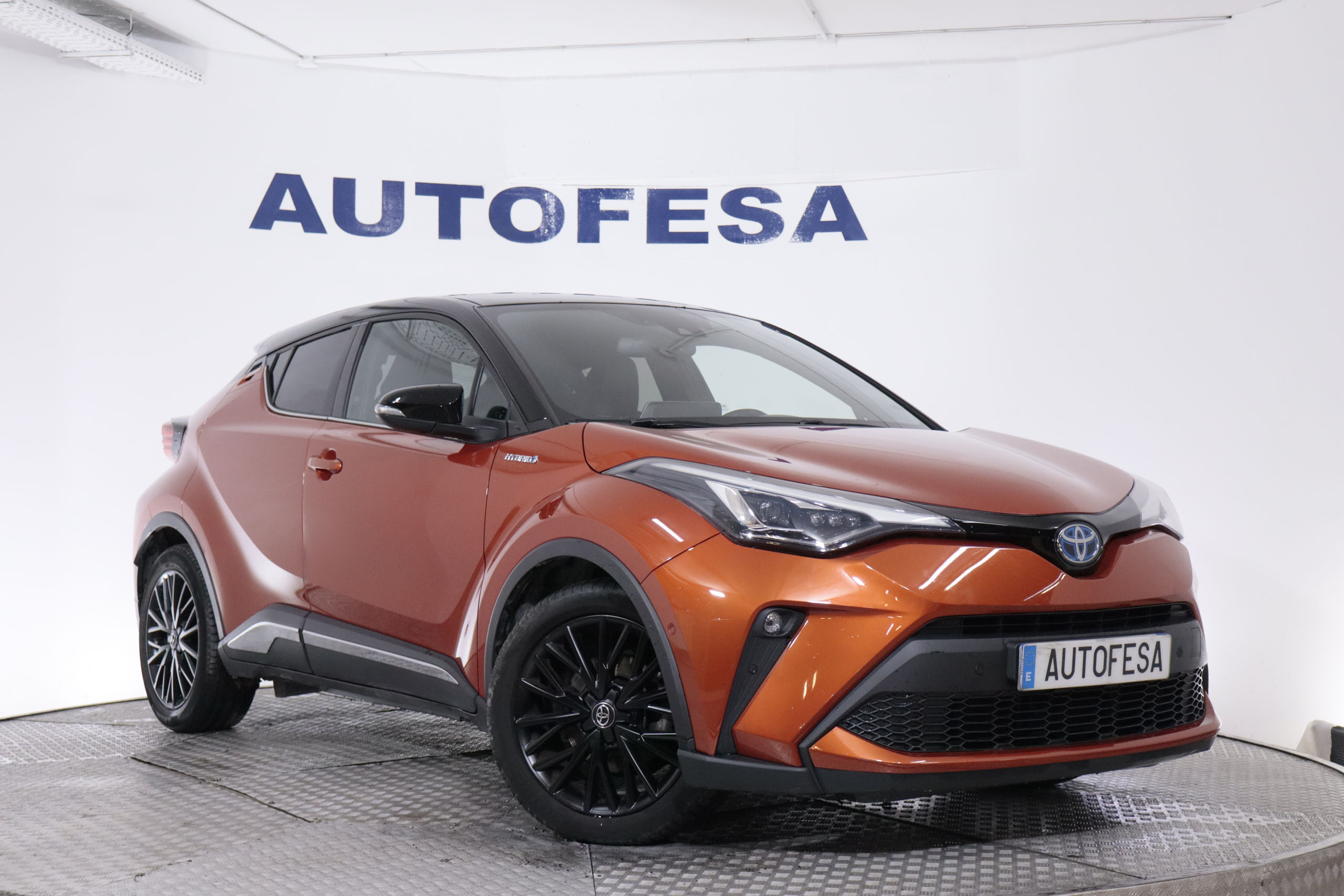 Toyota C-hr 2.0 HYBRID AUTO KAJI EDITION 180CV 5P # NAVY,CUERO,FAROS LED,CAMARA TRASERA foto 3