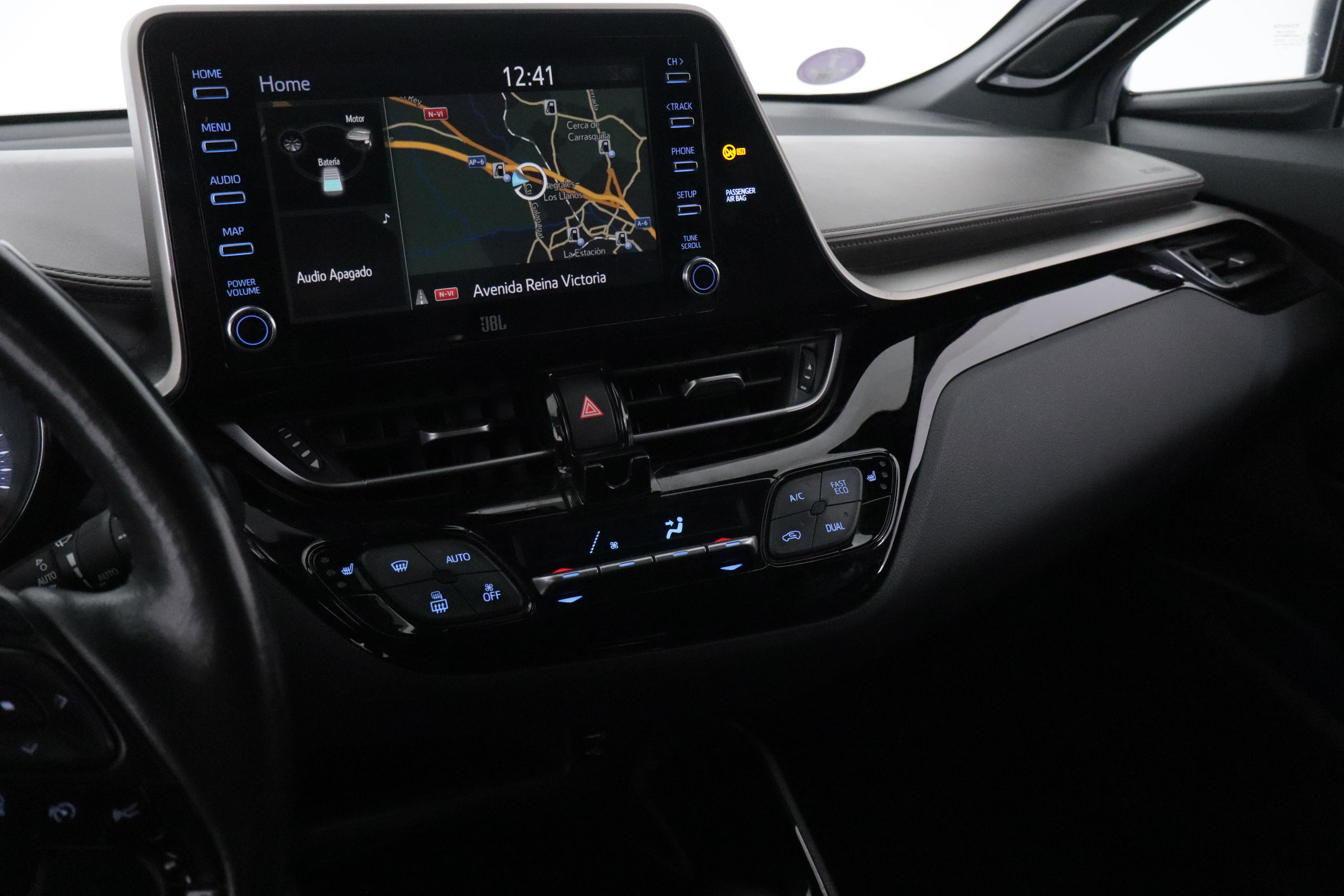 Toyota C-hr 2.0 HYBRID AUTO KAJI EDITION 180CV 5P # NAVY,CUERO,FAROS LED,CAMARA TRASERA foto 17