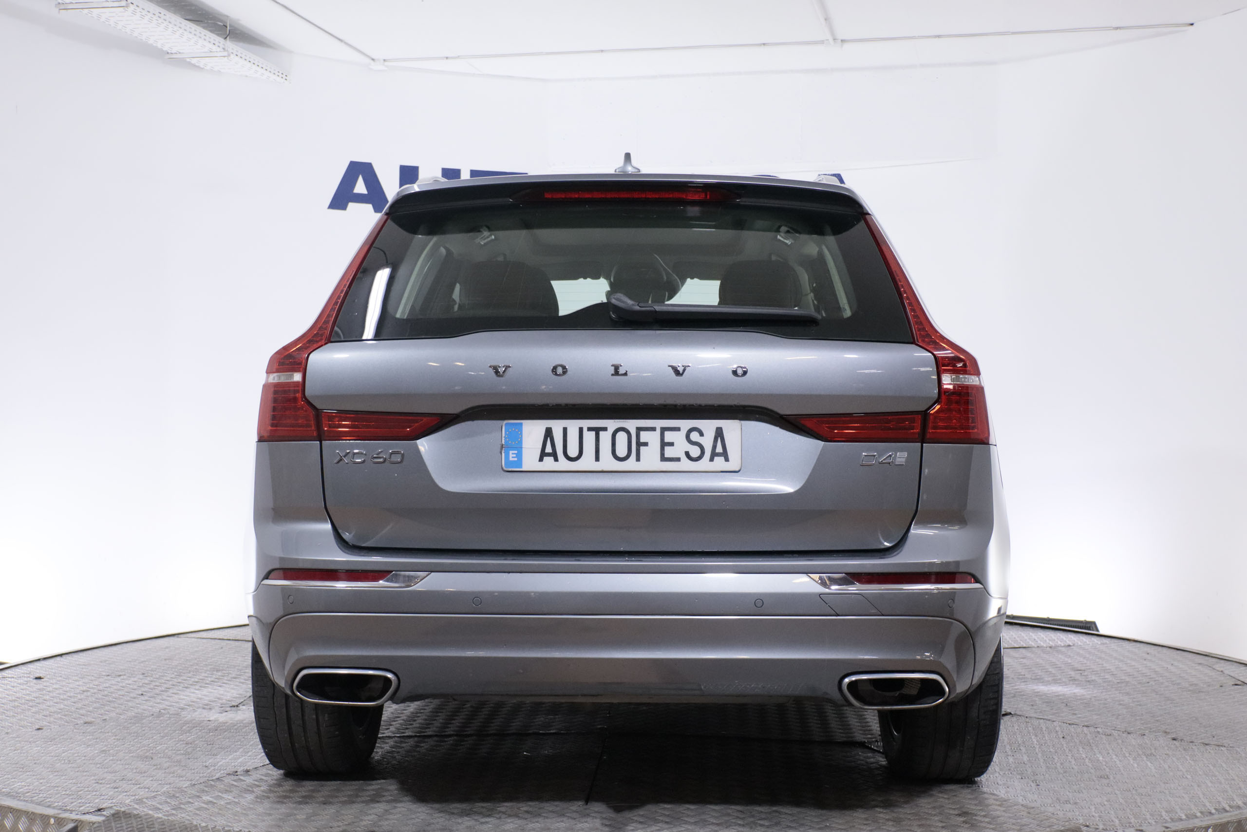 Volvo Xc 60 2.0 D4 INSCRIPTION 190CV AUTO 2WD 5P # TECHO PANORAMICO ELE,NAVY,CUERO,PARKTRONIC foto 7