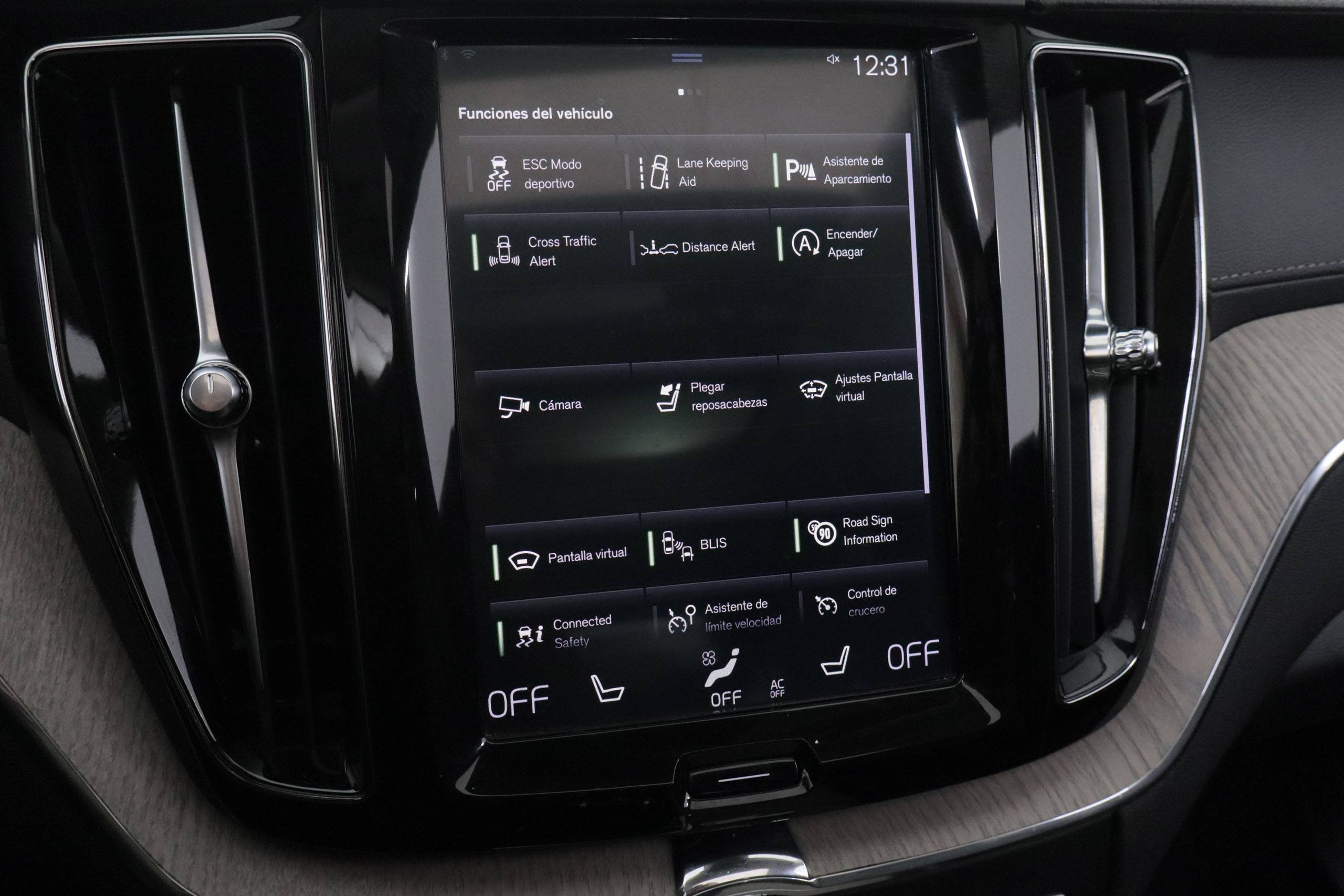 Volvo Xc 60 2.0 D4 INSCRIPTION 190CV AUTO 2WD 5P # TECHO PANORAMICO ELE,NAVY,CUERO,PARKTRONIC foto 20