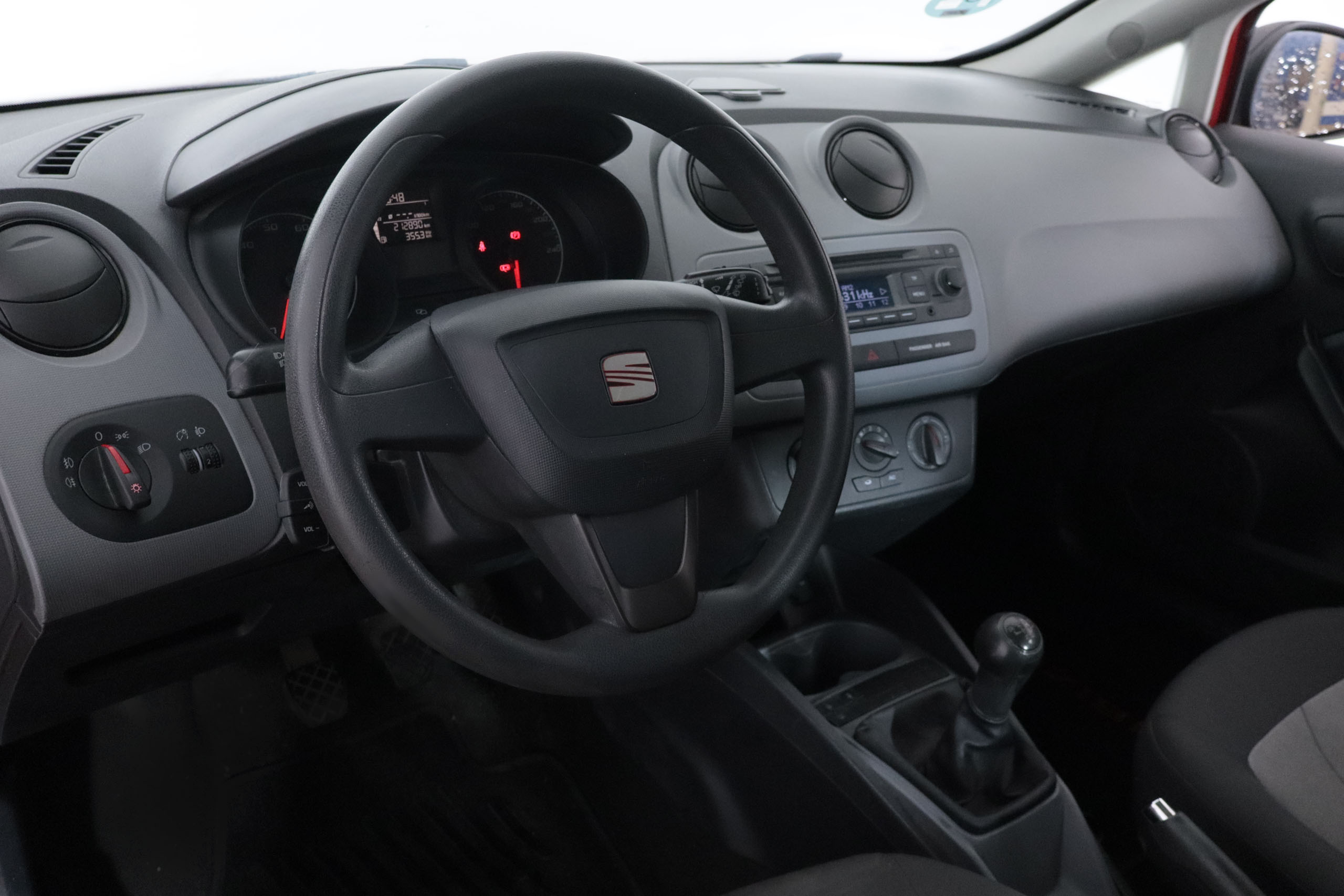 Seat Ibiza 1.2 TSI STYLE 85cv 5p foto 14