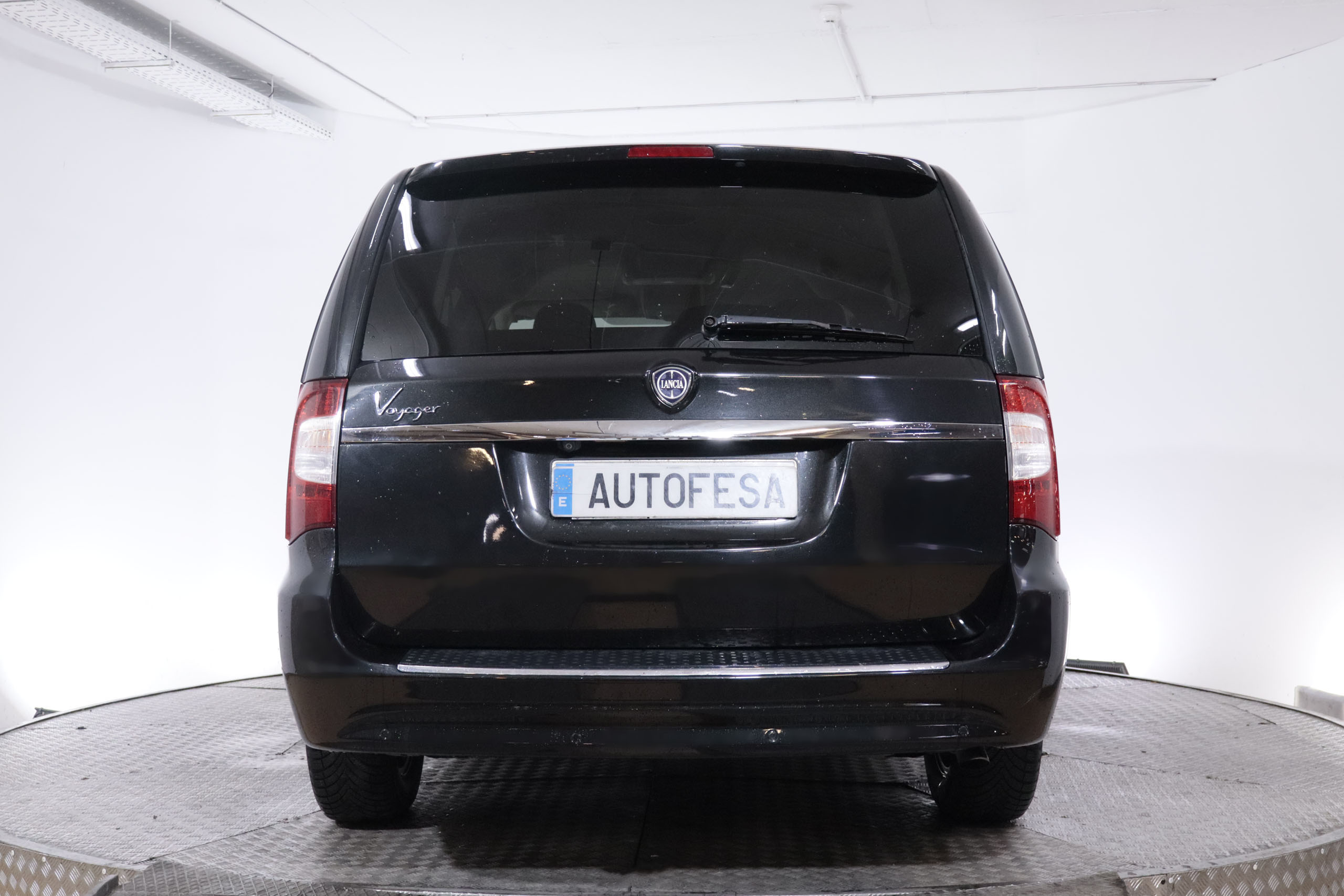 Lancia Voyager 2.8CRD  AUTO EDICION LIMITADA FAMILY CLASS 178CV 5P 7P #NAVY, PARKTRONIC foto 7