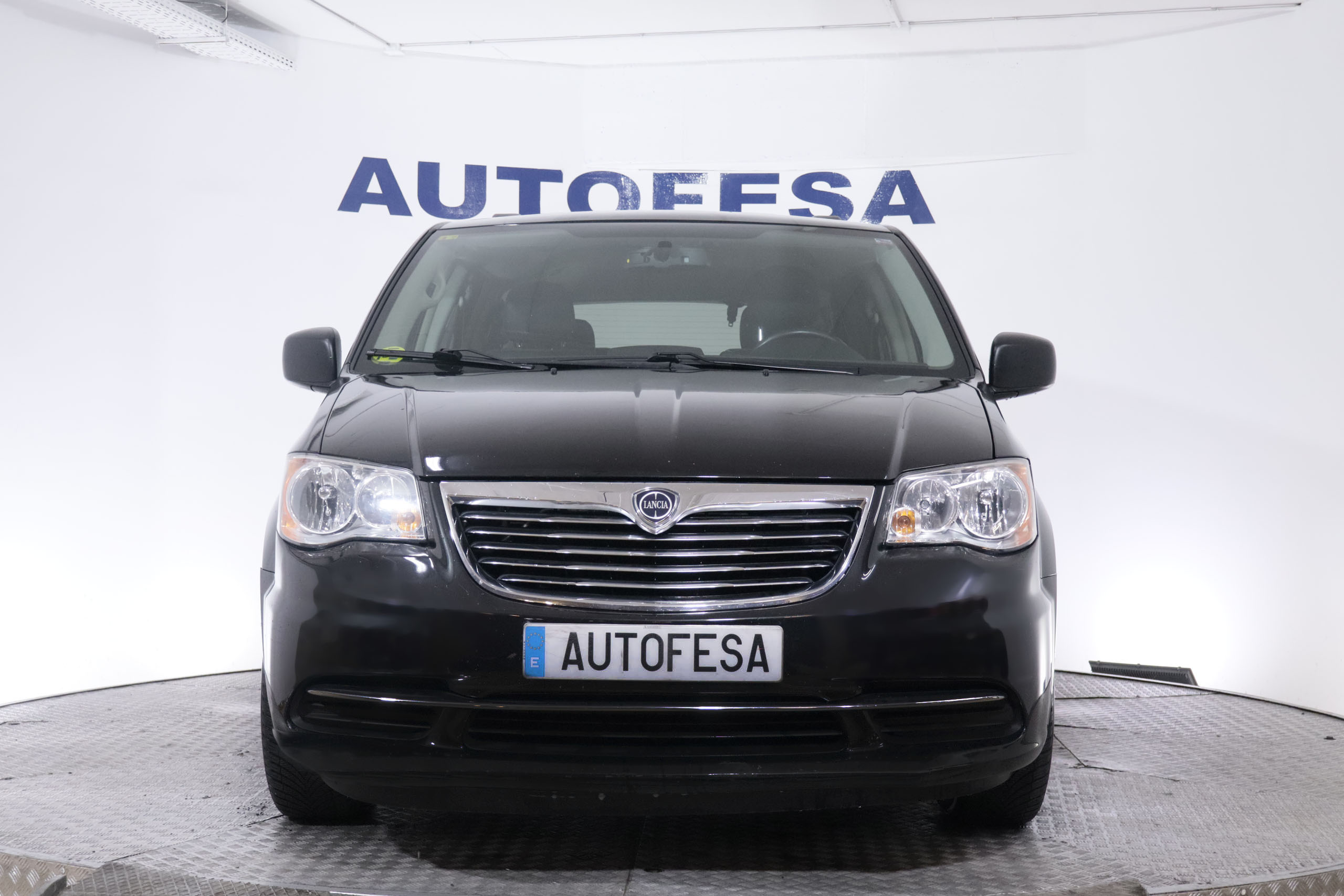 Lancia Voyager 2.8CRD  AUTO EDICION LIMITADA FAMILY CLASS 178CV 5P 7P #NAVY, PARKTRONIC foto 2