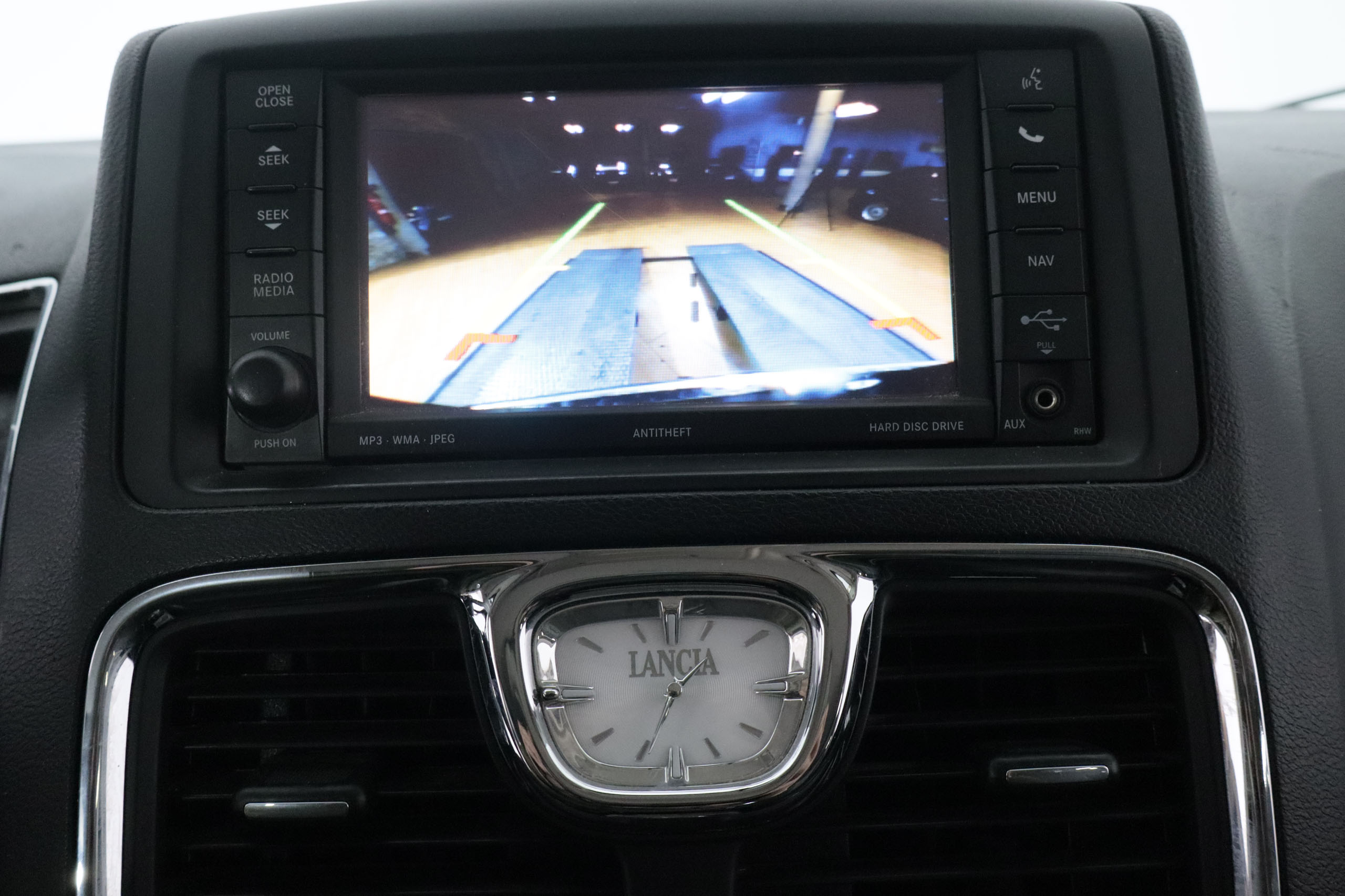 Lancia Voyager 2.8CRD  AUTO EDICION LIMITADA FAMILY CLASS 178CV 5P 7P #NAVY, PARKTRONIC foto 18