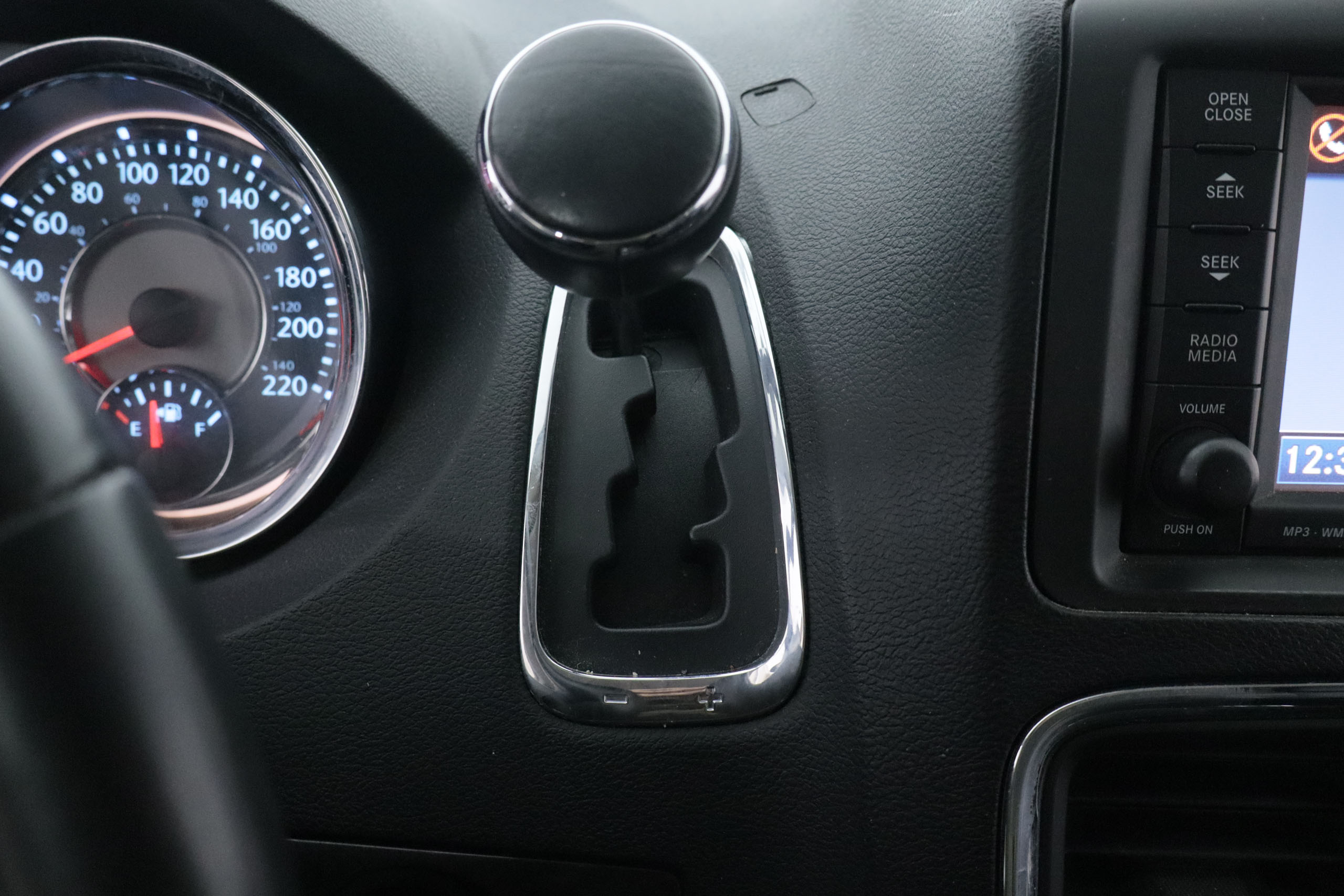 Lancia Voyager 2.8CRD  AUTO EDICION LIMITADA FAMILY CLASS 178CV 5P 7P #NAVY, PARKTRONIC foto 20