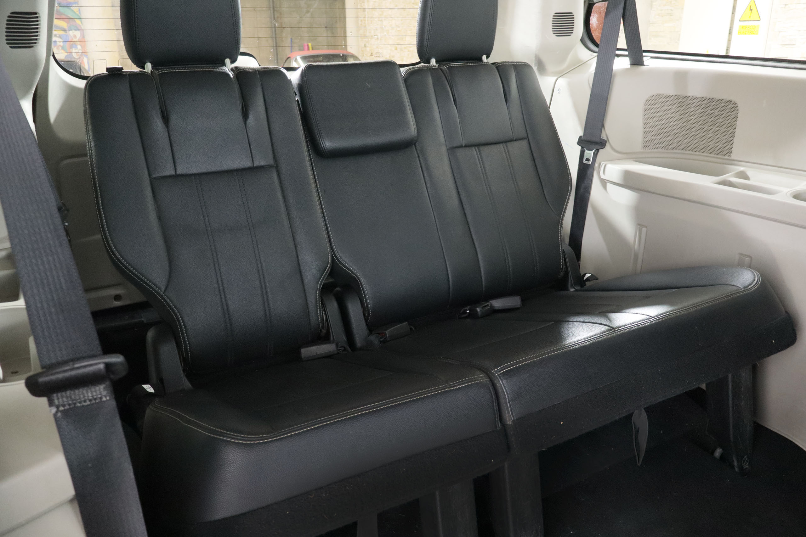 Lancia Voyager 2.8CRD  AUTO EDICION LIMITADA FAMILY CLASS 178CV 5P 7P #NAVY, PARKTRONIC foto 26