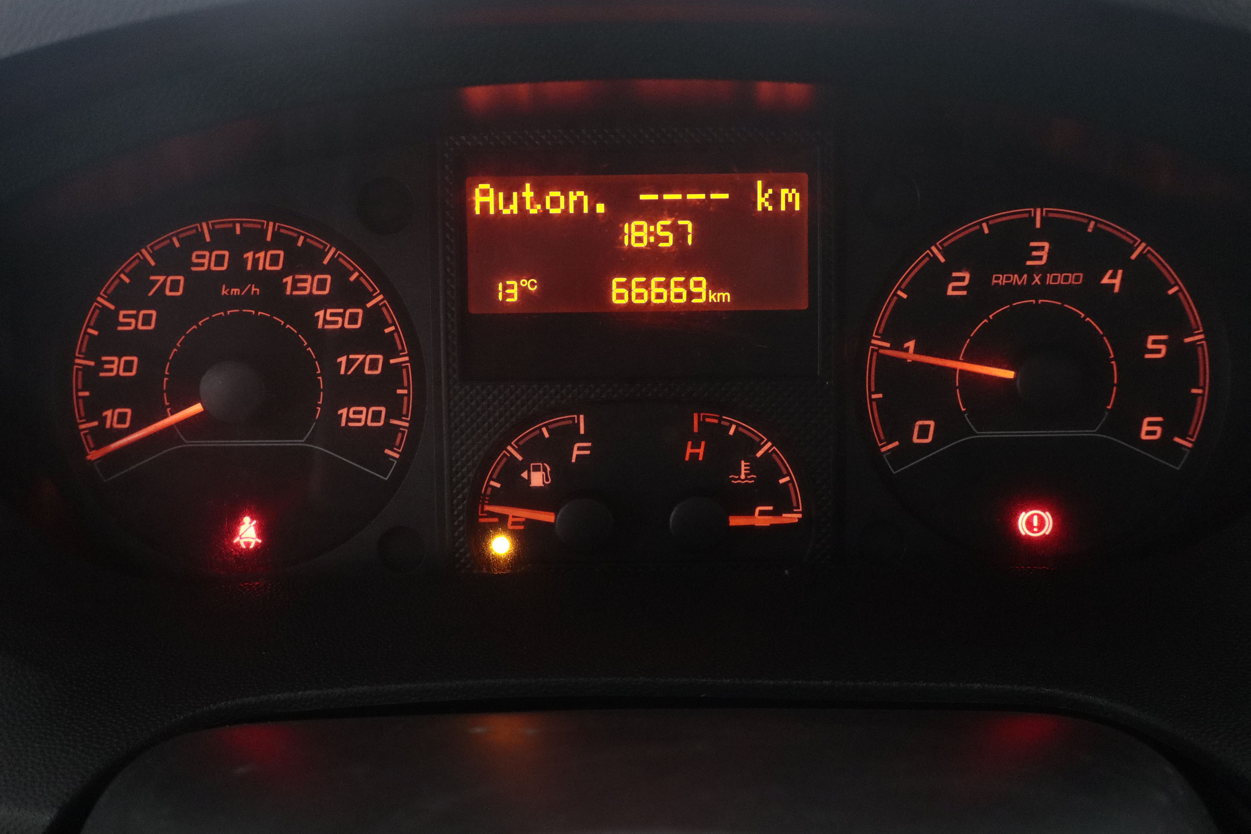 Citroen Jumper 2.2 BLUEHDI L2H1 120 2p # IVA DEDUCIBLE foto 18