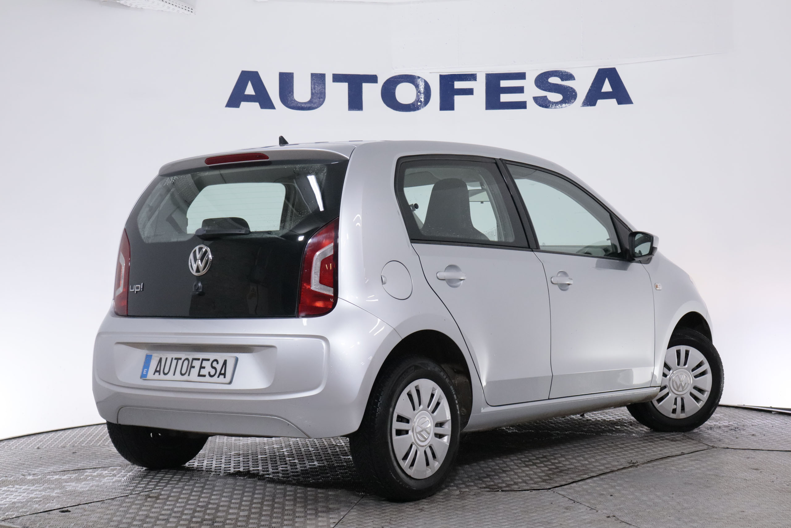 Volkswagen Up! 1.0 MOVE 75CV  5P foto 10