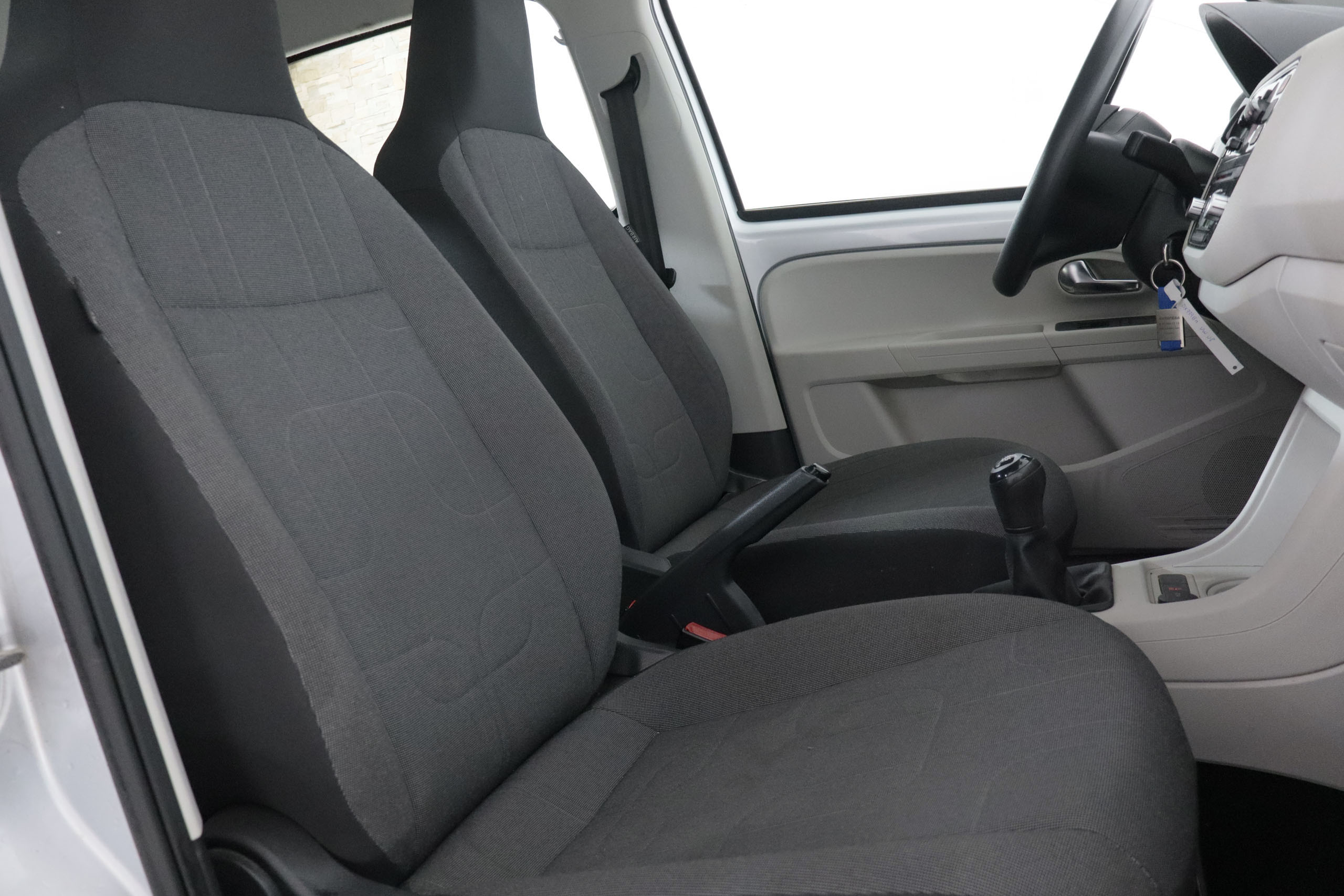 Volkswagen Up! 1.0 MOVE 75CV  5P foto 22