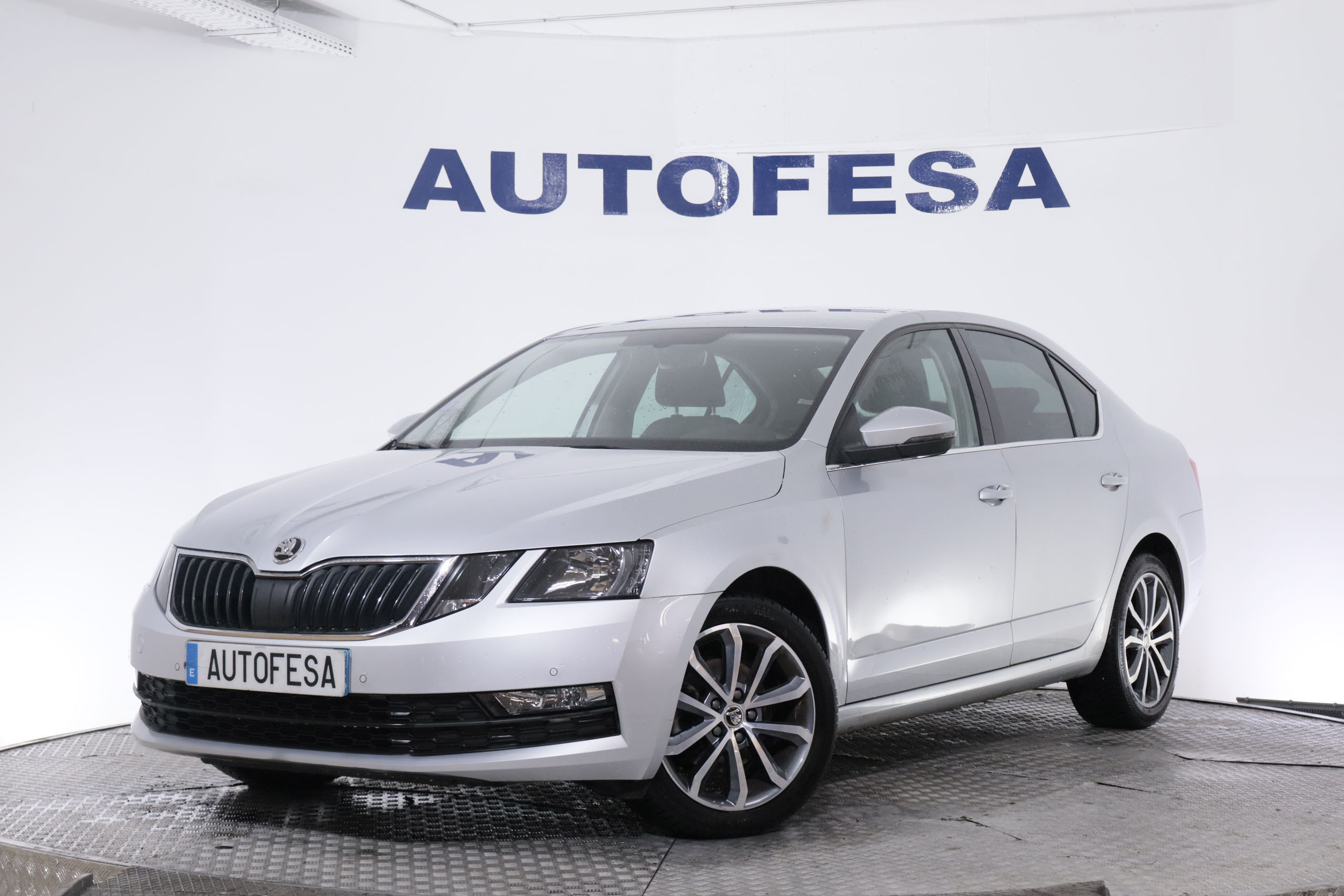 Skoda Octavia 1.5 TSI 150CV EDITION DSG AUTO 5P # PARKTRONIC,CAMARA TRASERA foto 1