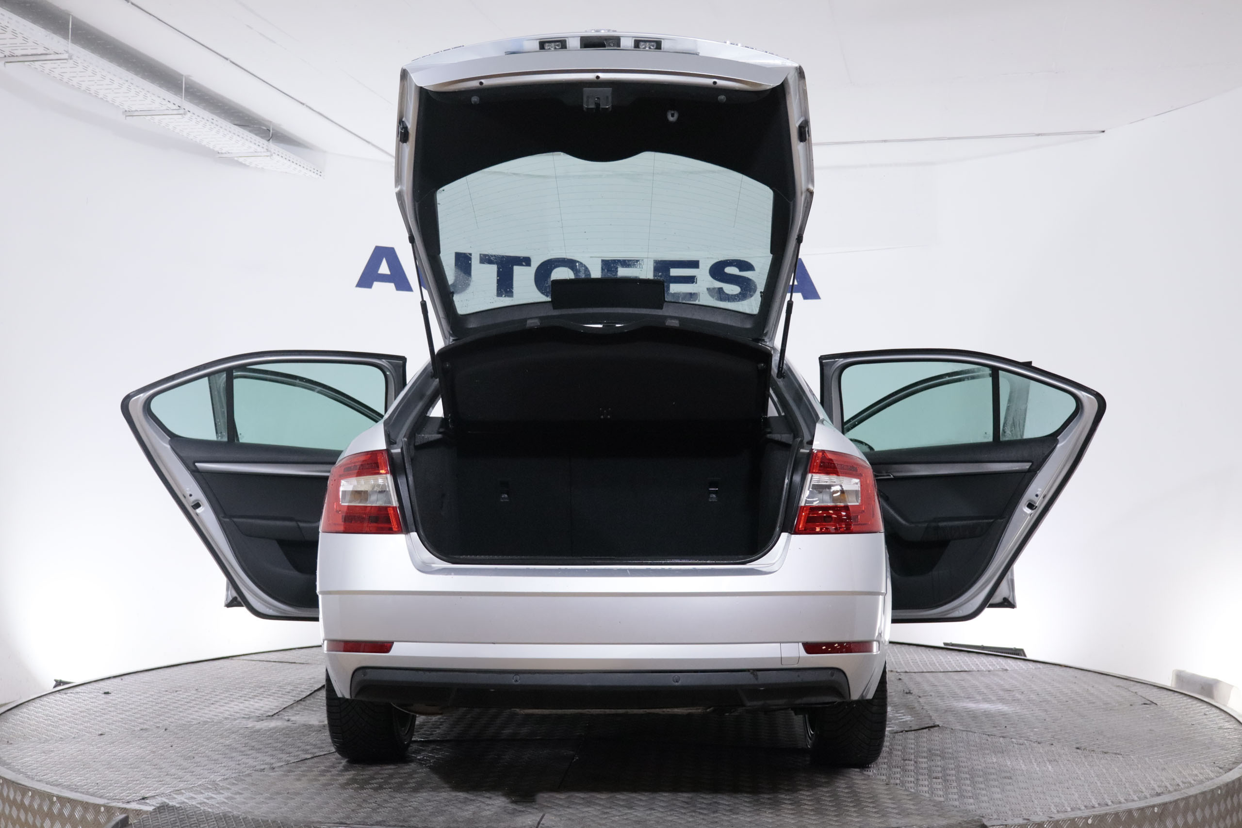 Skoda Octavia 1.5 TSI 150CV EDITION DSG AUTO 5P # PARKTRONIC,CAMARA TRASERA foto 11