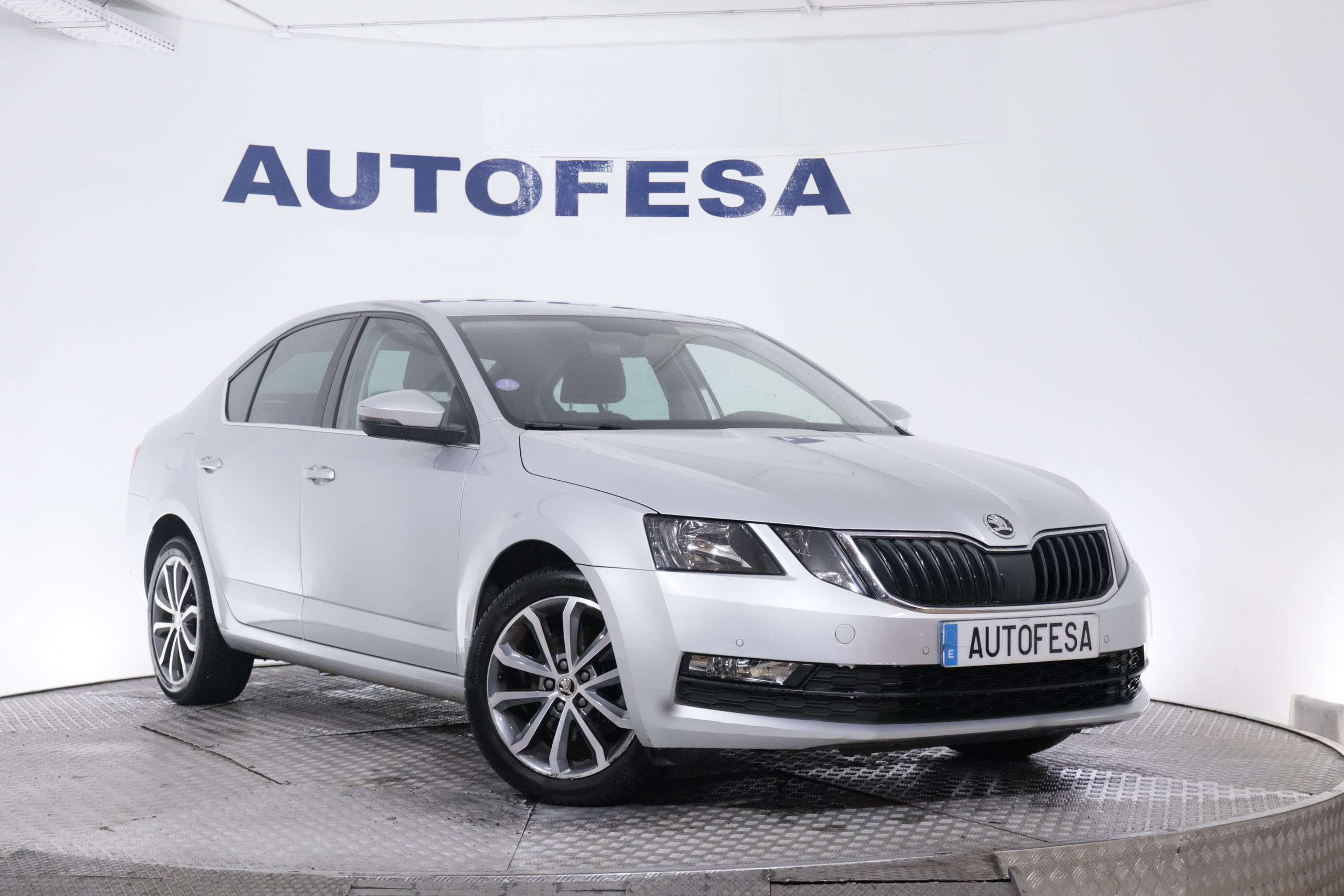 Skoda Octavia 1.5 TSI 150CV EDITION DSG AUTO 5P # PARKTRONIC,CAMARA TRASERA foto 3